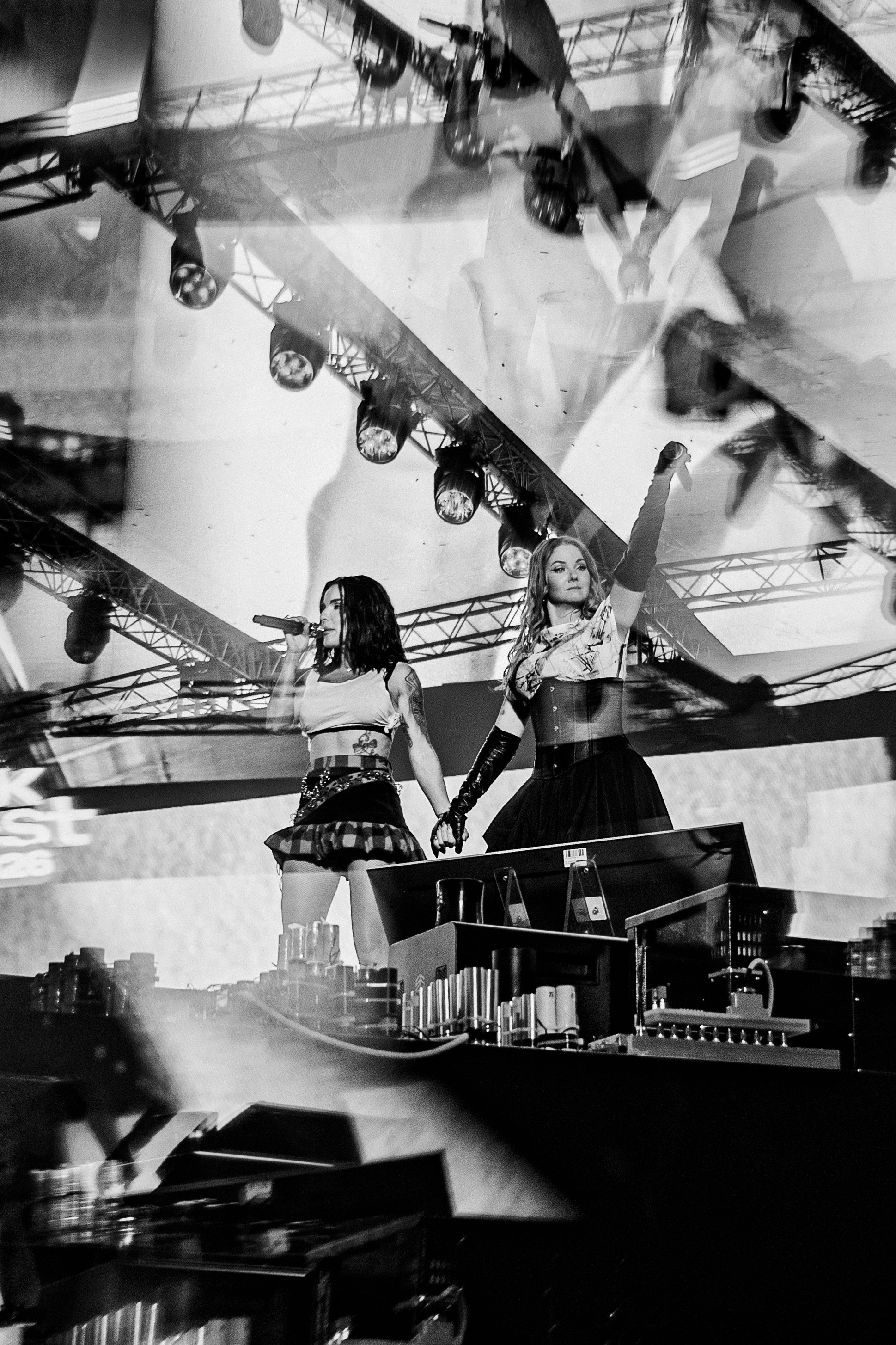 T.a.t.u. Репортажный и портретный фотограф Ася Салахова