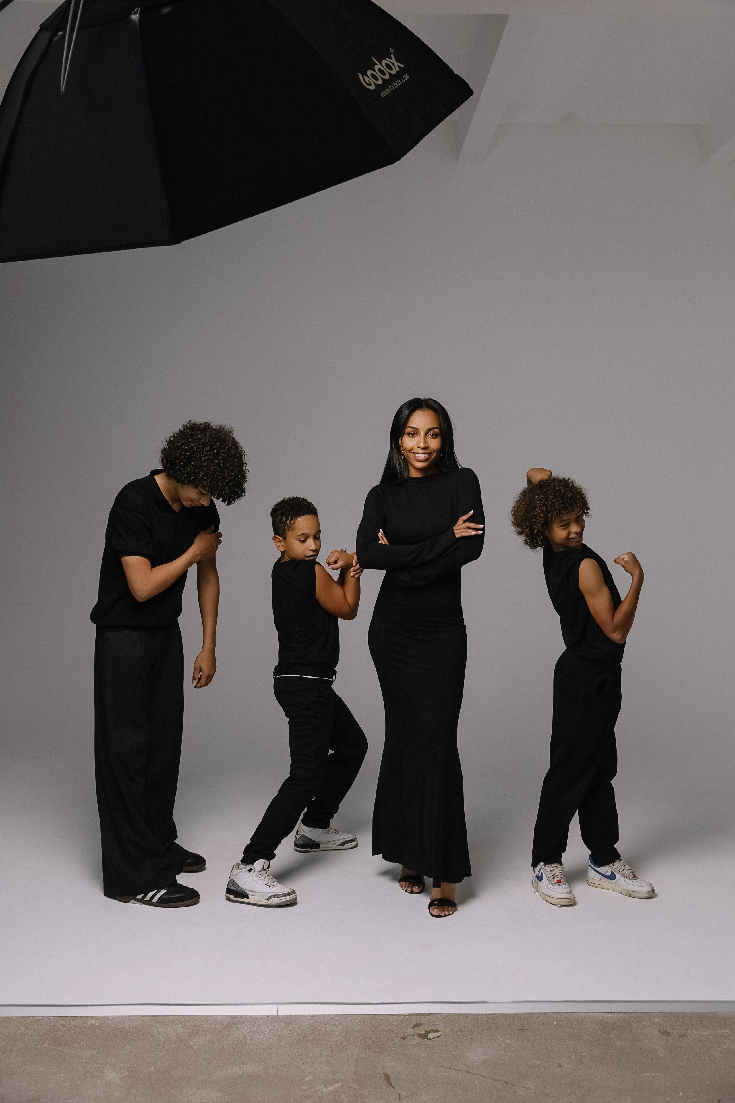 Family. NatalieDmi — фотосессия беременности, семейный фотограф, портрет