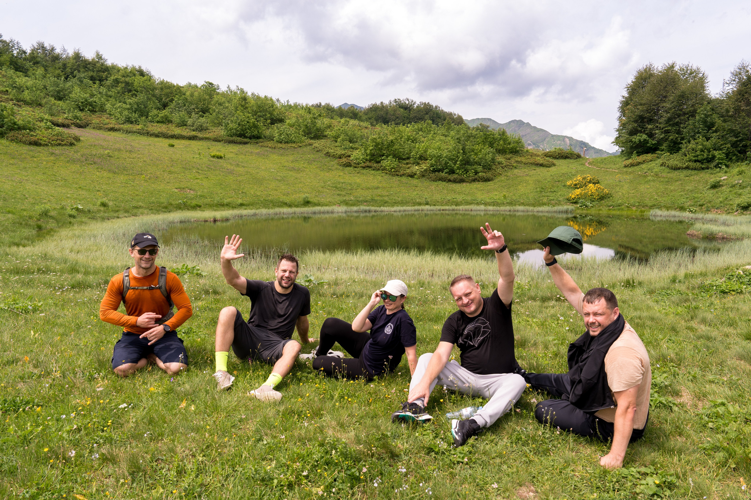 MICE мероприятие для компании «Доставка морем»: хайкинг к Ачипсинским водопадам. Репортажный фотограф в Красной Поляне и Сочи Павлюченко Екатерина