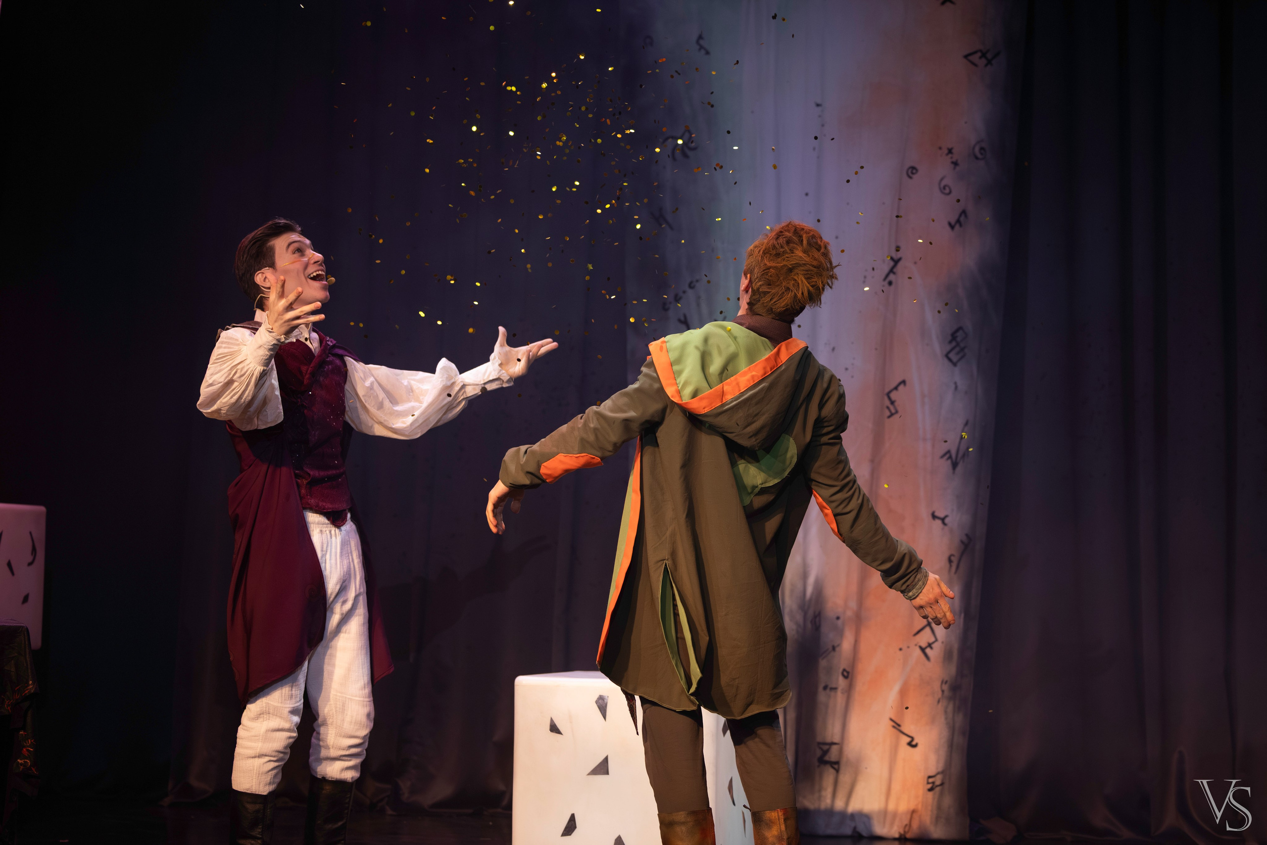 Книга стихий 25.01. Фотограф Виктор Степанов