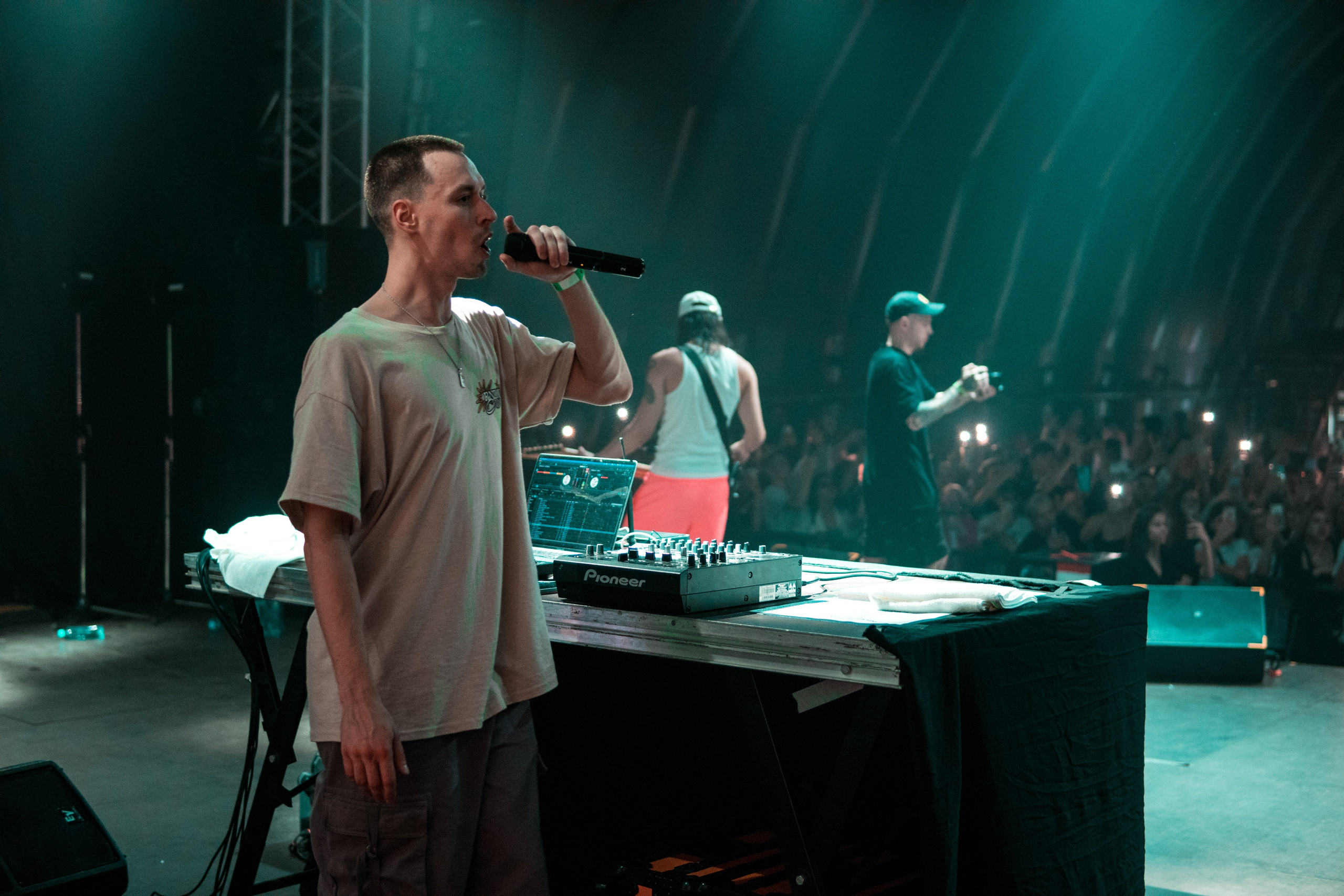 Концерт SODA LUV. Фотограф в Ростове-на-Дону Игорь Апасеев