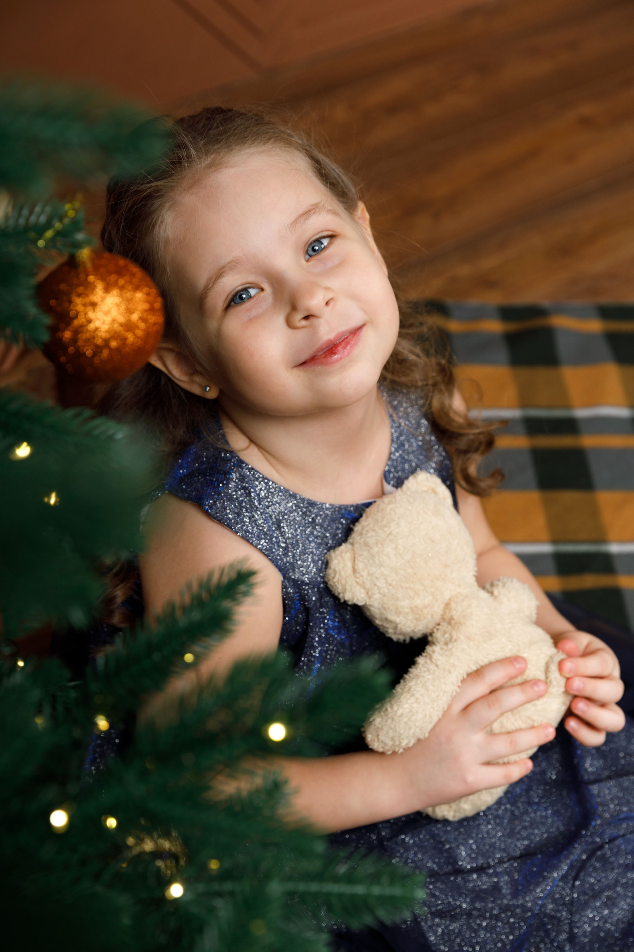 Ребенок есть арбуз. Фотограф Анна Телекаева, выпускные альбомы, семейные и репортажные съемки в Омске