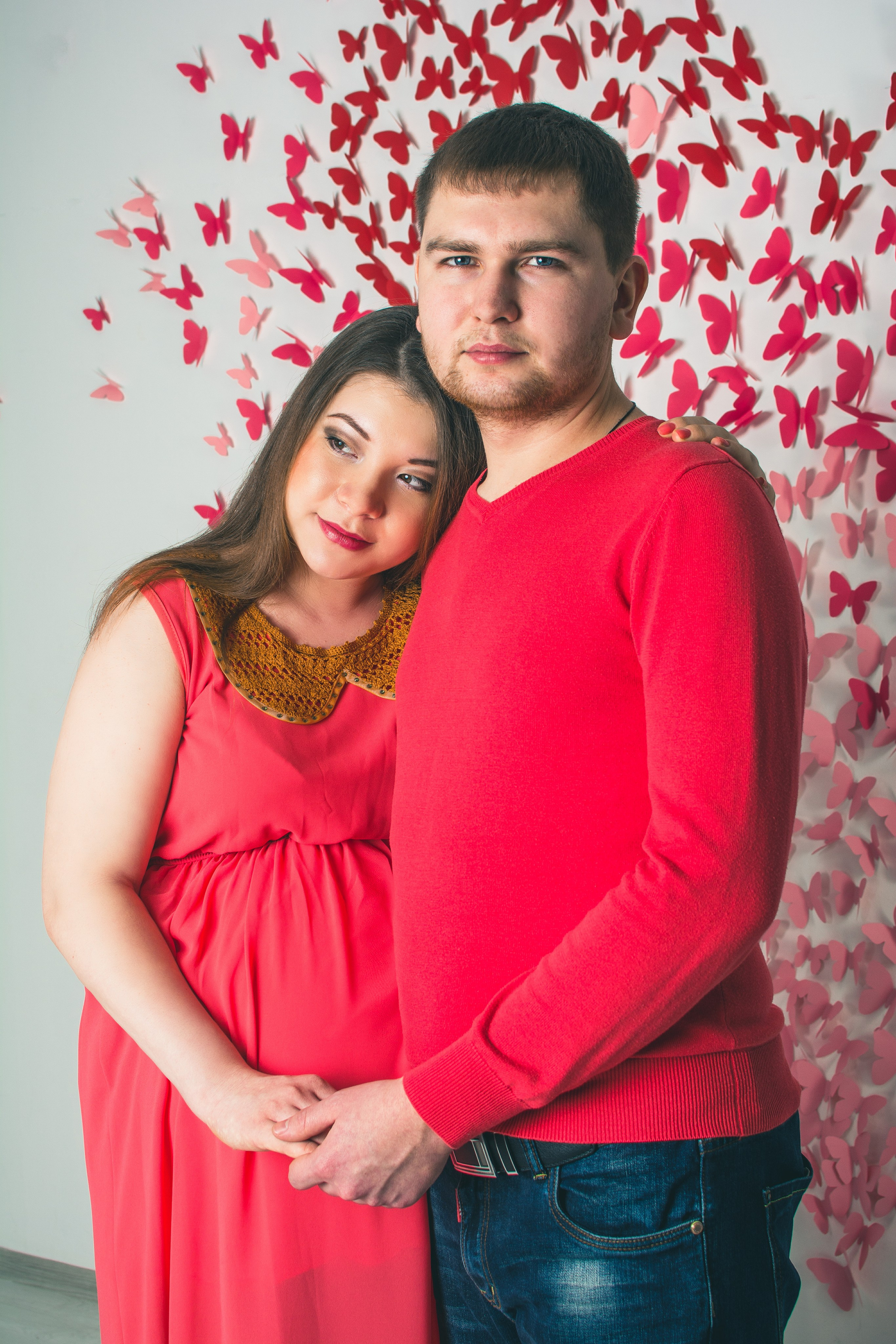 Дарья с мужем в ожидании чуда. Портретный креативный творческий фотограф в Казани Михаил Бушенев