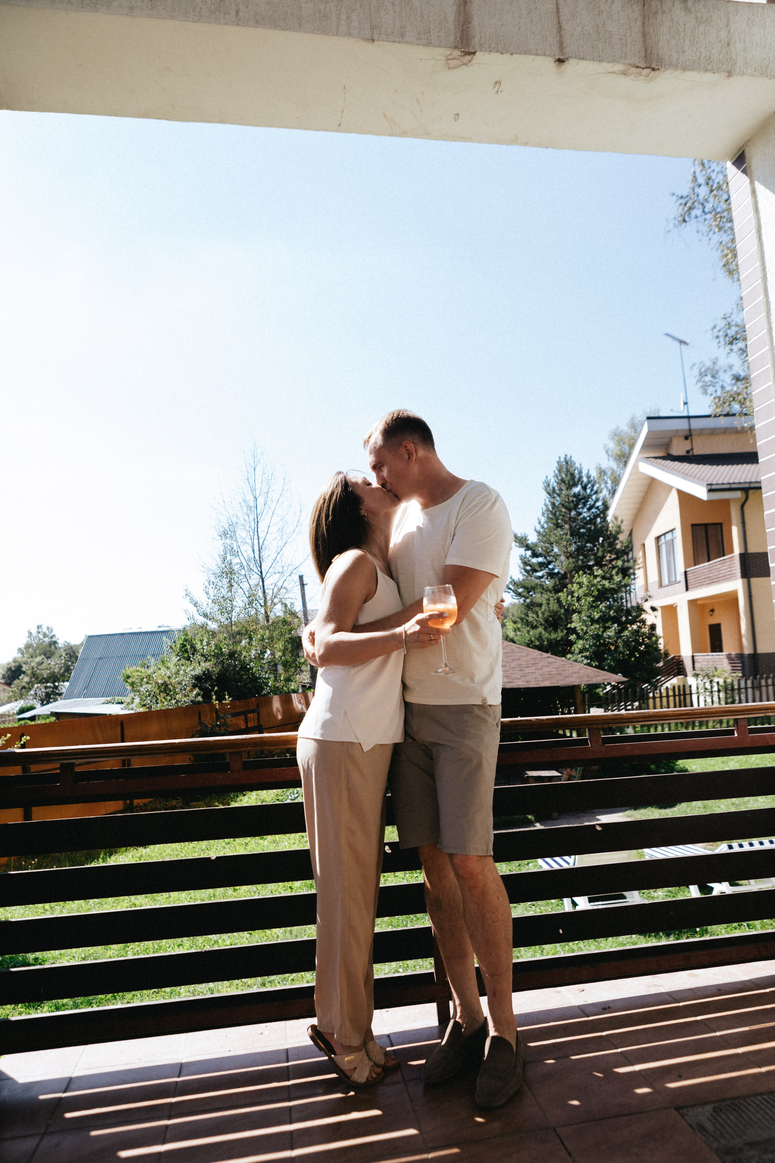 Лиза и Сережа. Роспись и тусовка в коттедже. Свадебный и портретный фотограф в Москве Анастасия Масюк