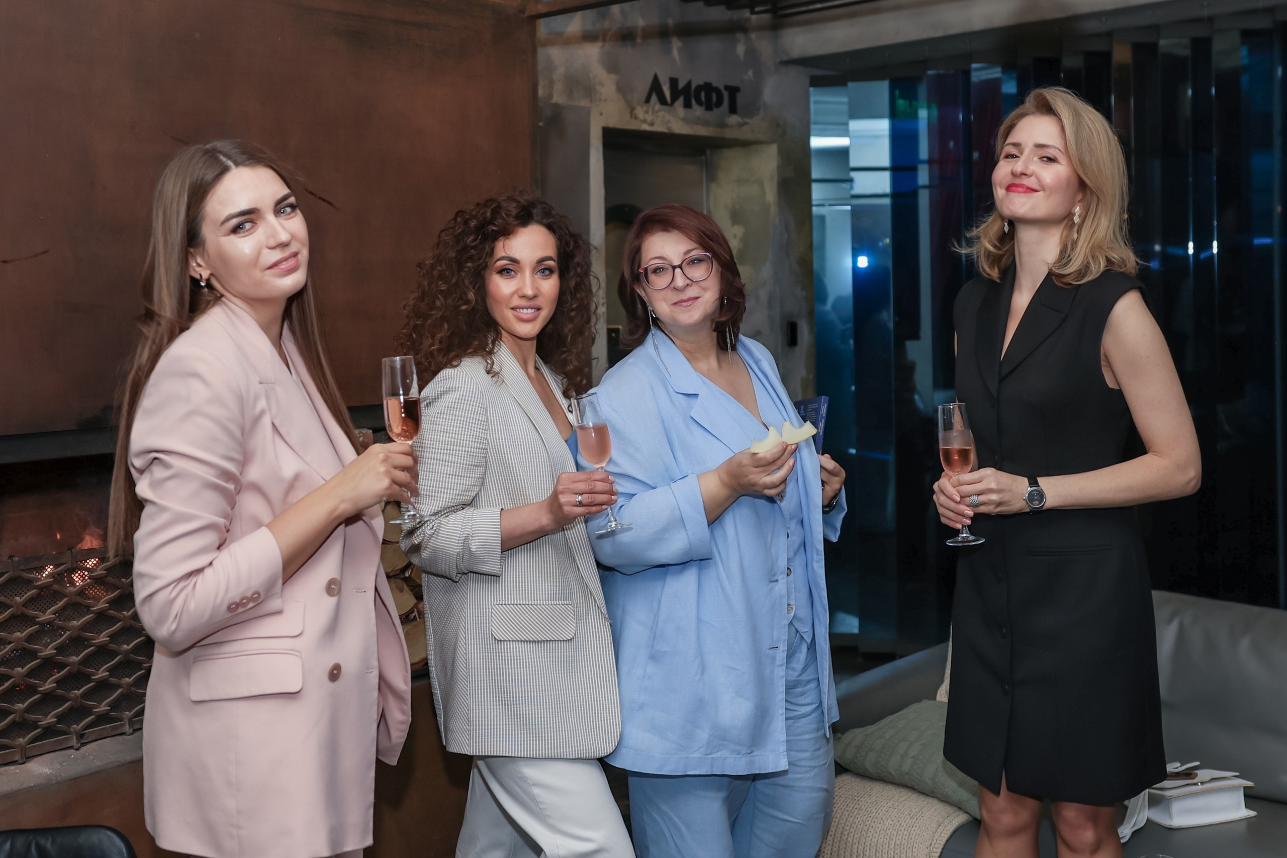 Репортаж с интерактивной встречи в MYS Boutique Hotel 5* (07.07.2026). Репортажный фотограф в Москве Екатерина Ремезова