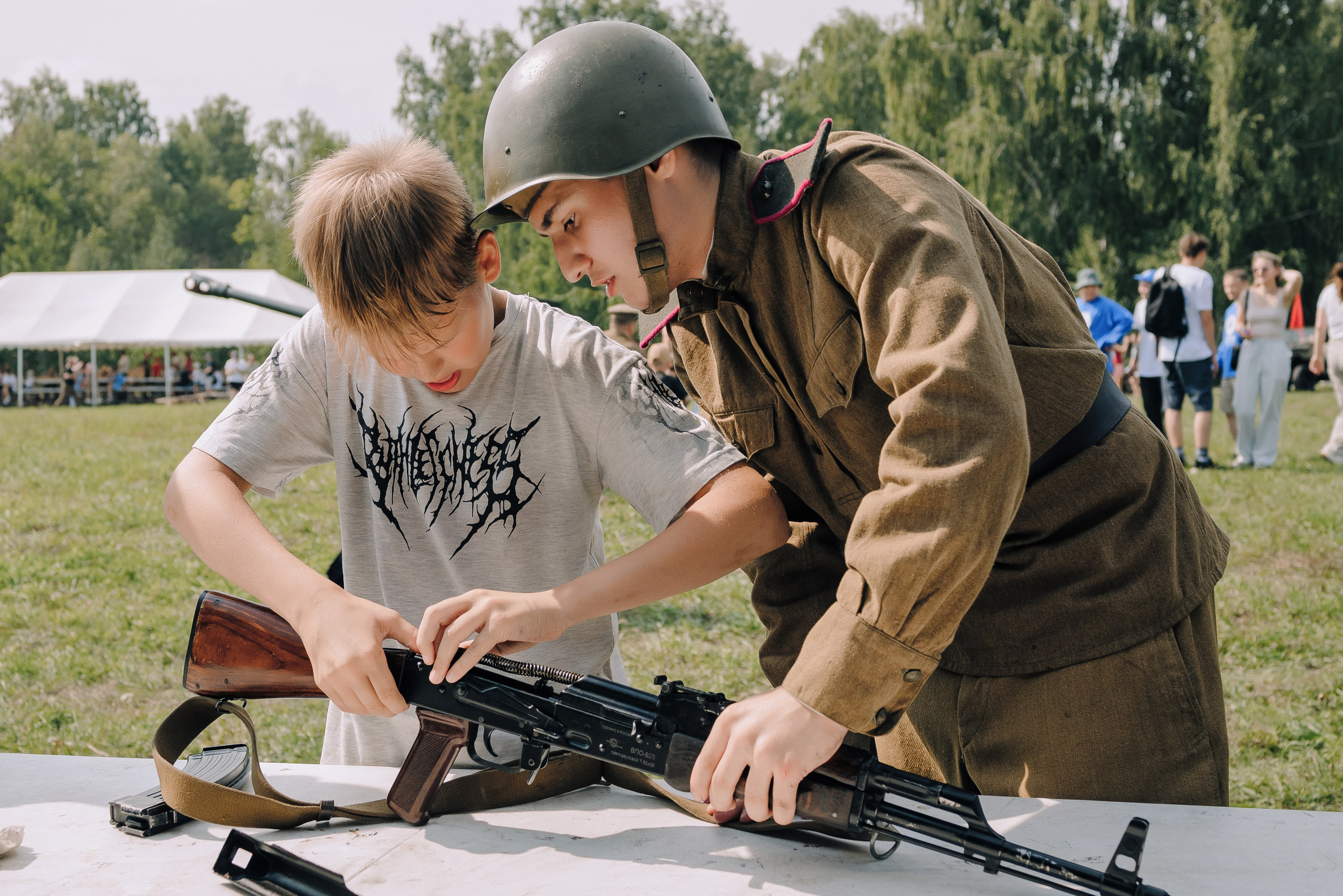 НАЗАД В БУДУЩЕЕ. РОССЕТИ. Репортажный фотограф Зуев Роман г. Челябинск