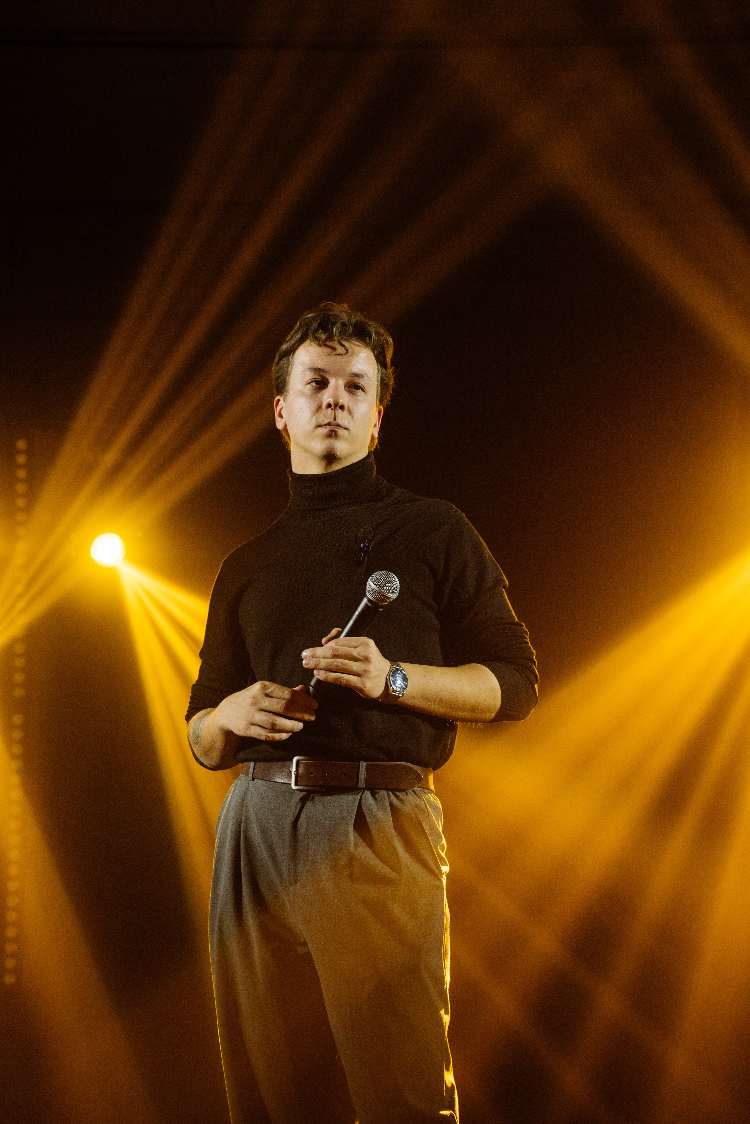 Репортажные съемки. Дипломированный фотограф в Новосибирске. Фотографирую свадьбы, репортажи, индивидуальные фотосессии, lovestory(семейные)