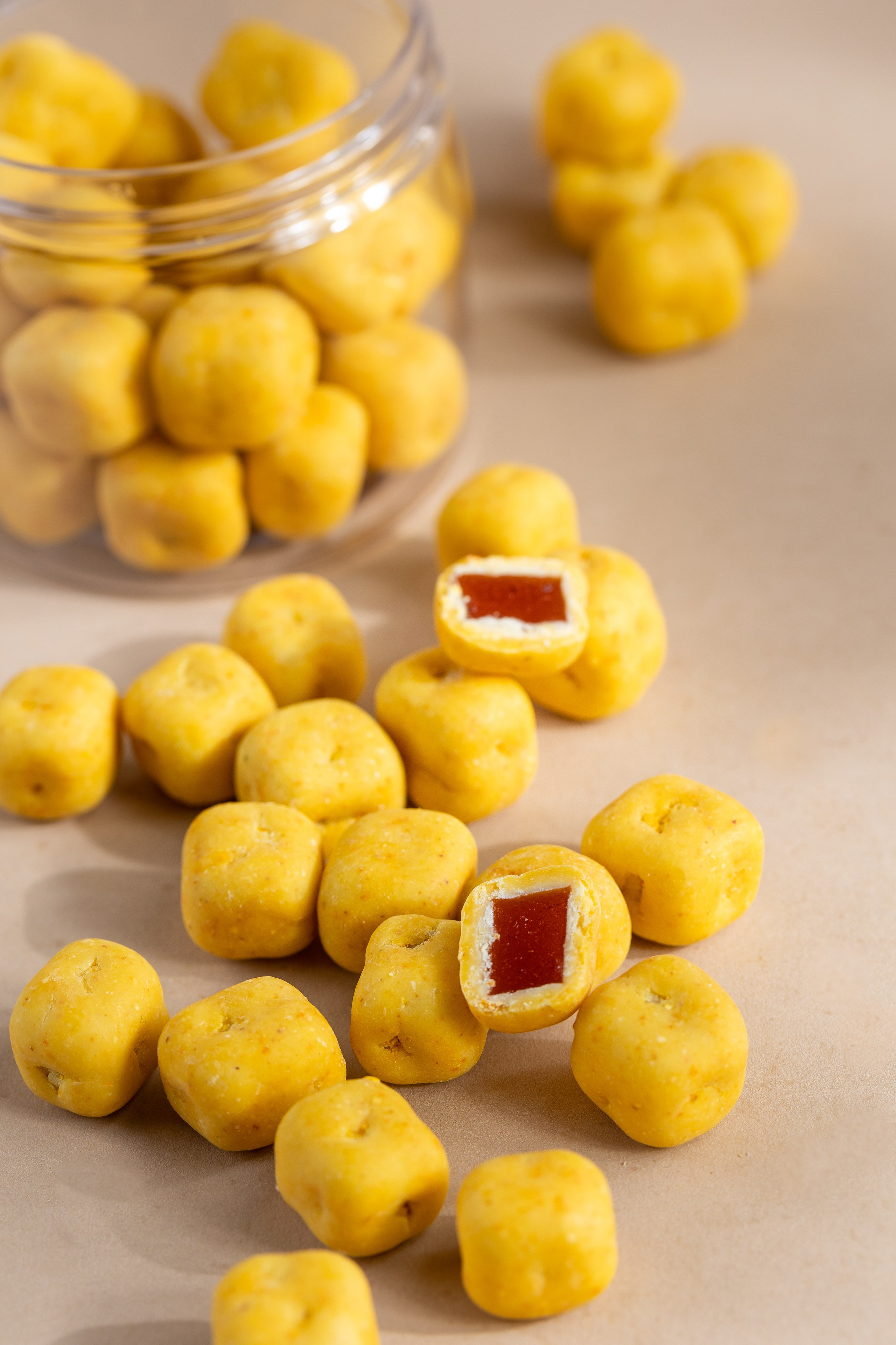 Карточки товара для маркетплейса «Ореховые драже». Ольга Панкова предметный и фуд-фотограф в Краснодаре