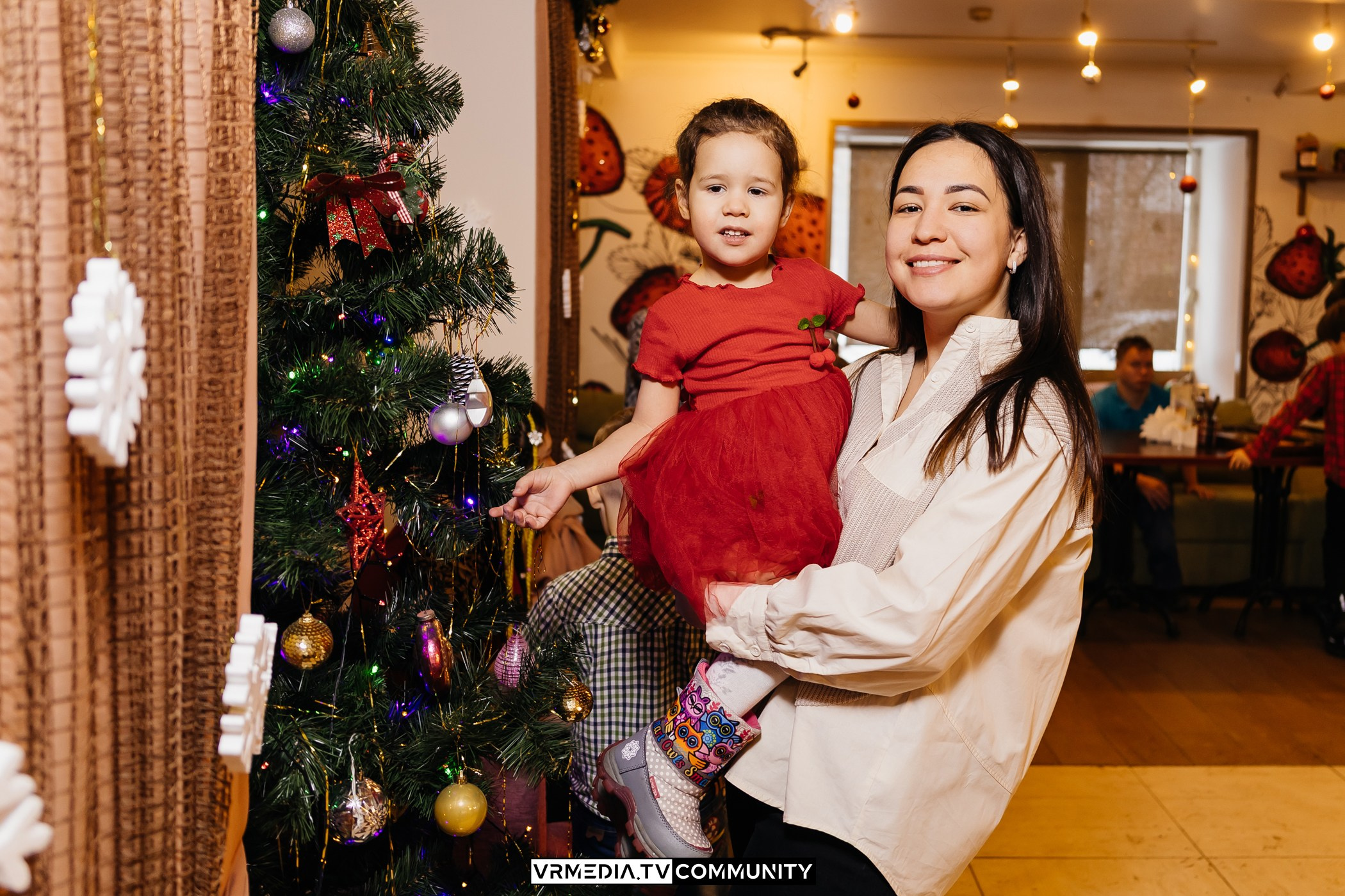 Новогодний вечер в кафе «КАмпот»