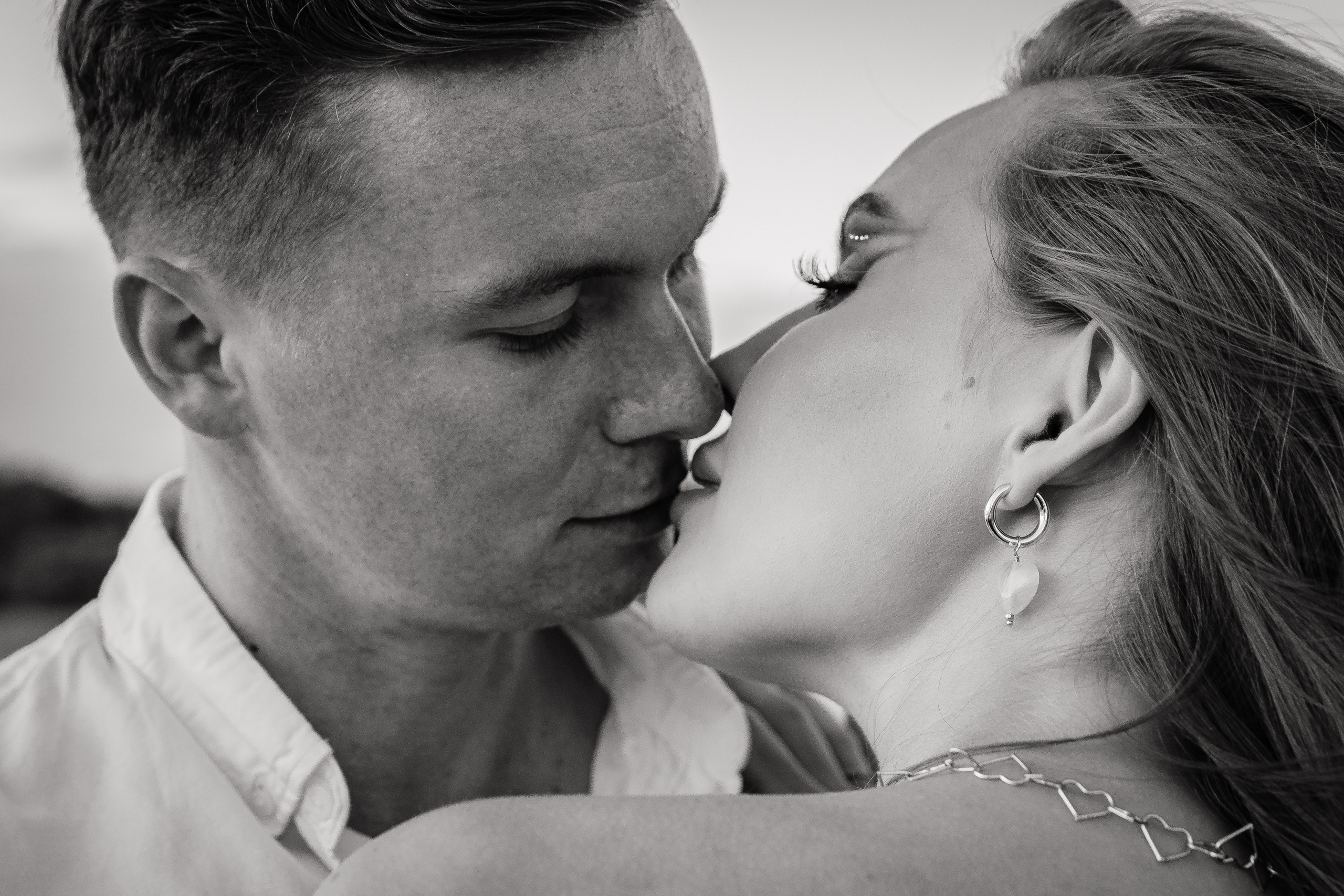 Творческая фотосессия на берегу Финского залива. Ева Демидова. Спортсмен по конкуру в Санкт-Петербуре