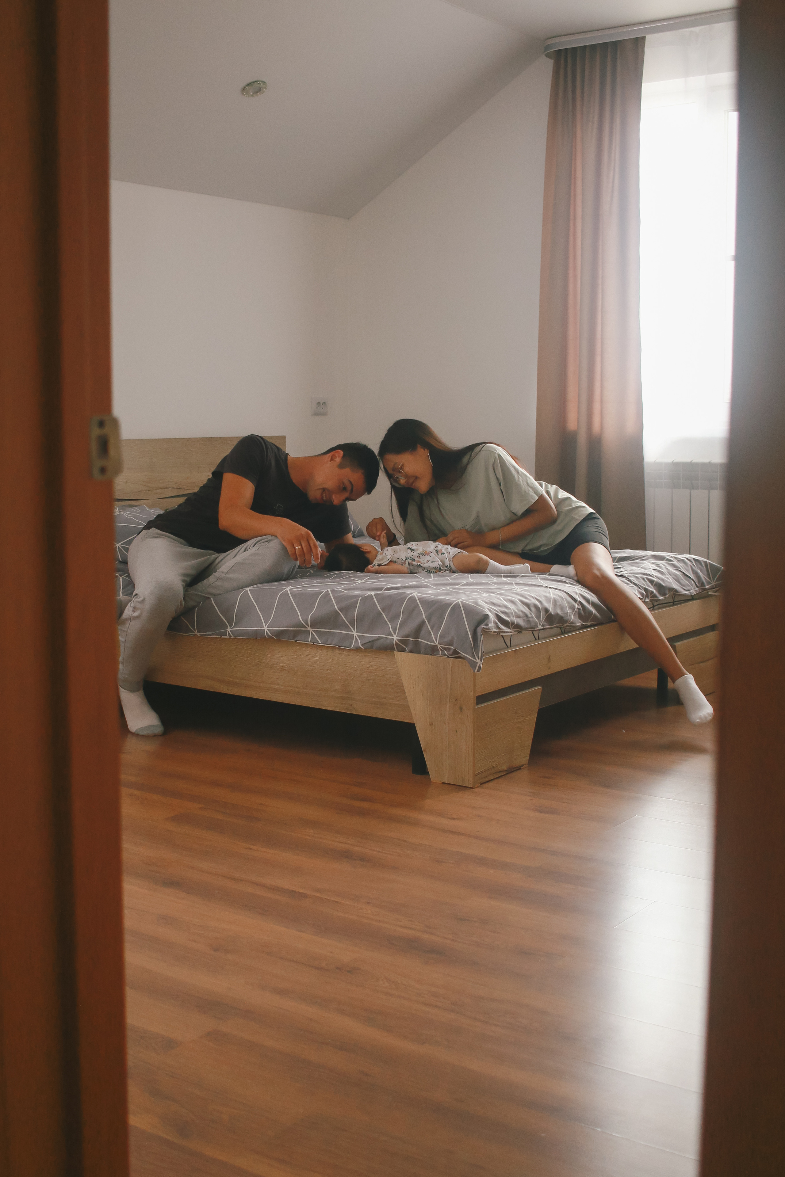 Артём, Анастасия и малышка Камилла. Семейный и детский фотограф в Якутске Людмила Кутовая