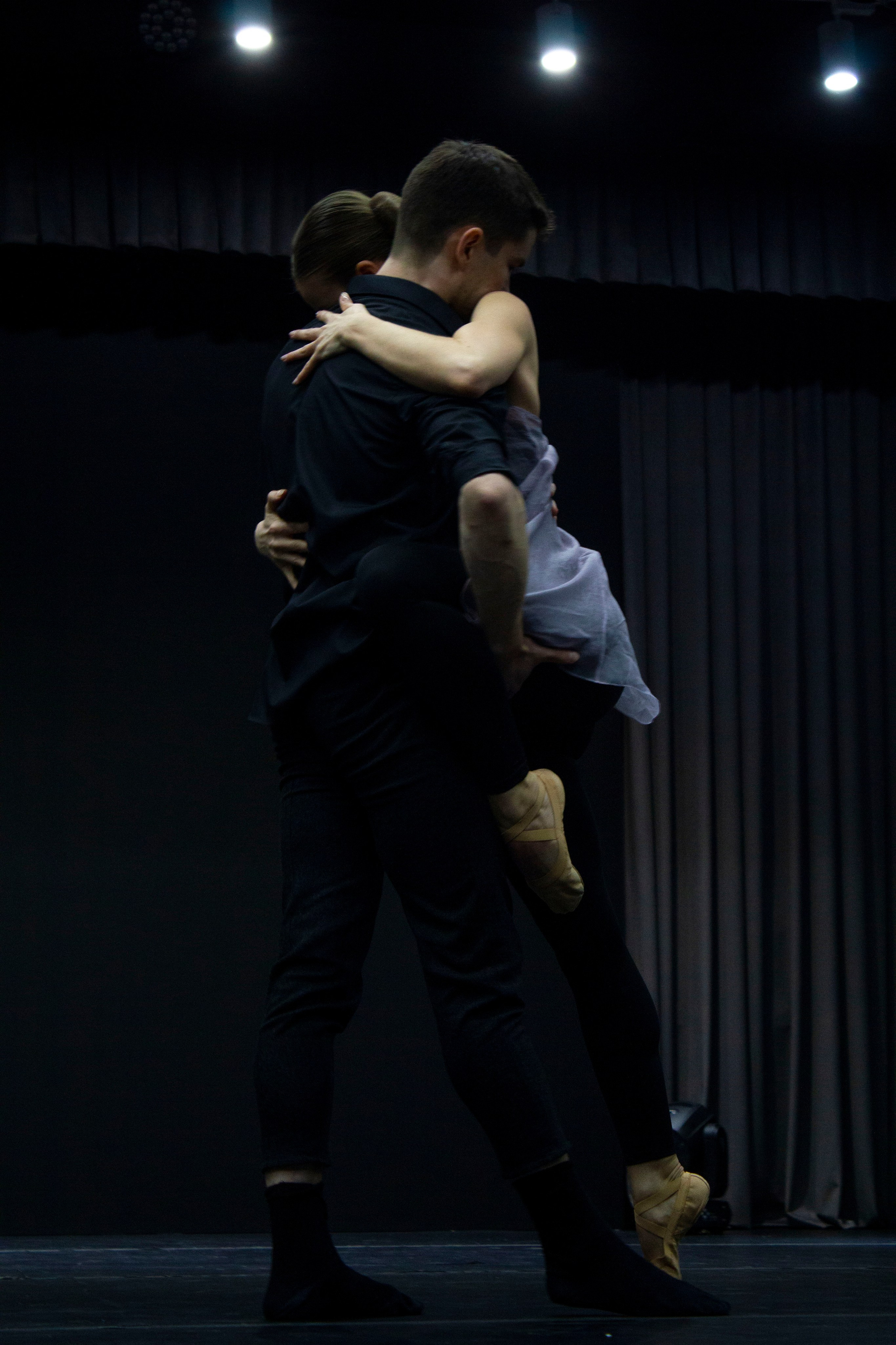 День современной хореографии в Екатеринбургской академии современного искусства