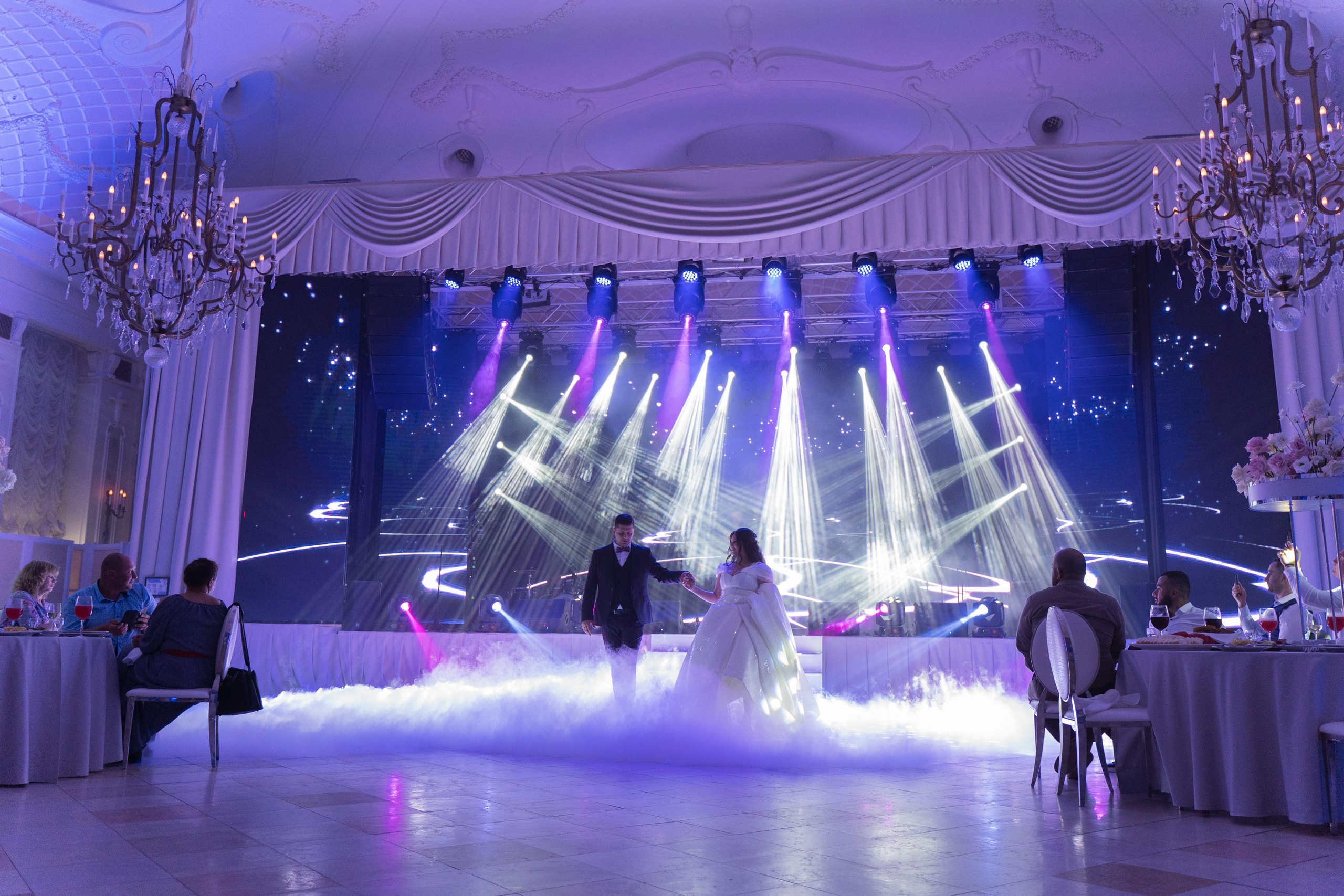 «Летний дворец для самых близких». Фотограф в Санкт-Петербурге Алексей Глазанов