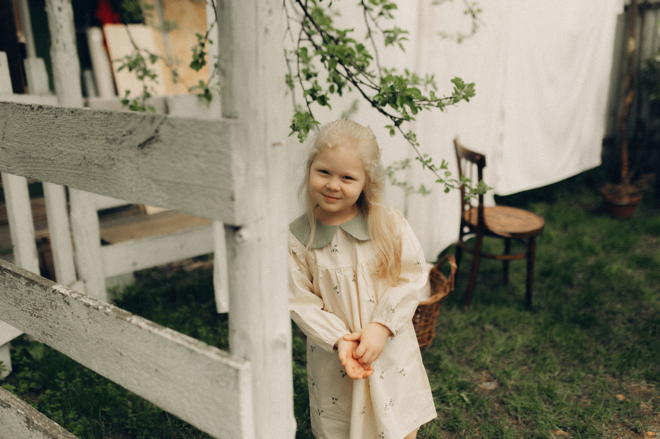 Весна в ладошках. Семейный фотограф в Москве Екатерина Денисенко | Фотосессии без постановки дома и в студии