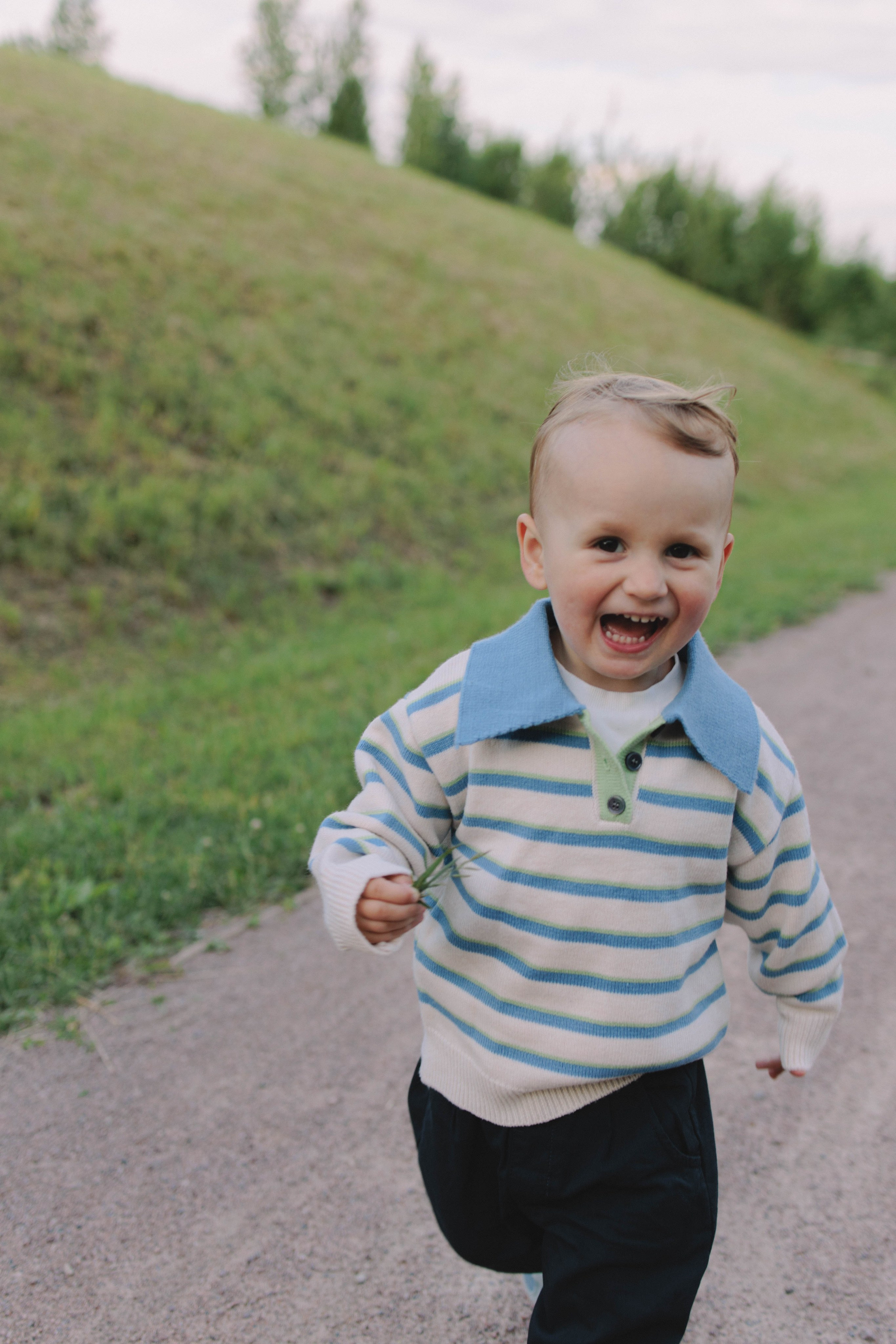 Прогулка по парку. Фотография о важном