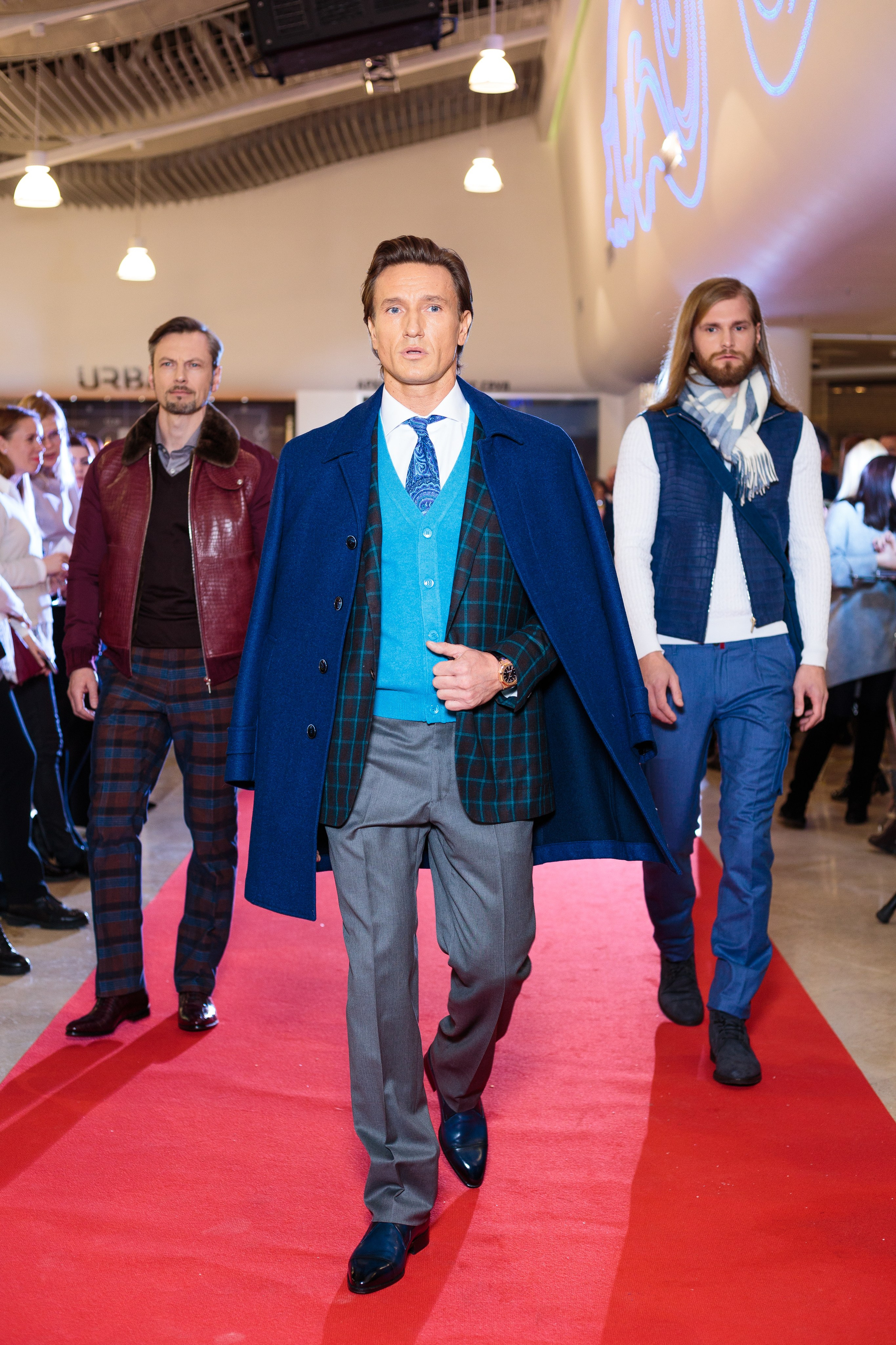 Репортажная съёмка для инфобизнеса и премьеры | Видео и фото контент | ZPROD. Фото и видеосъемка | продакшн студия ZPROD