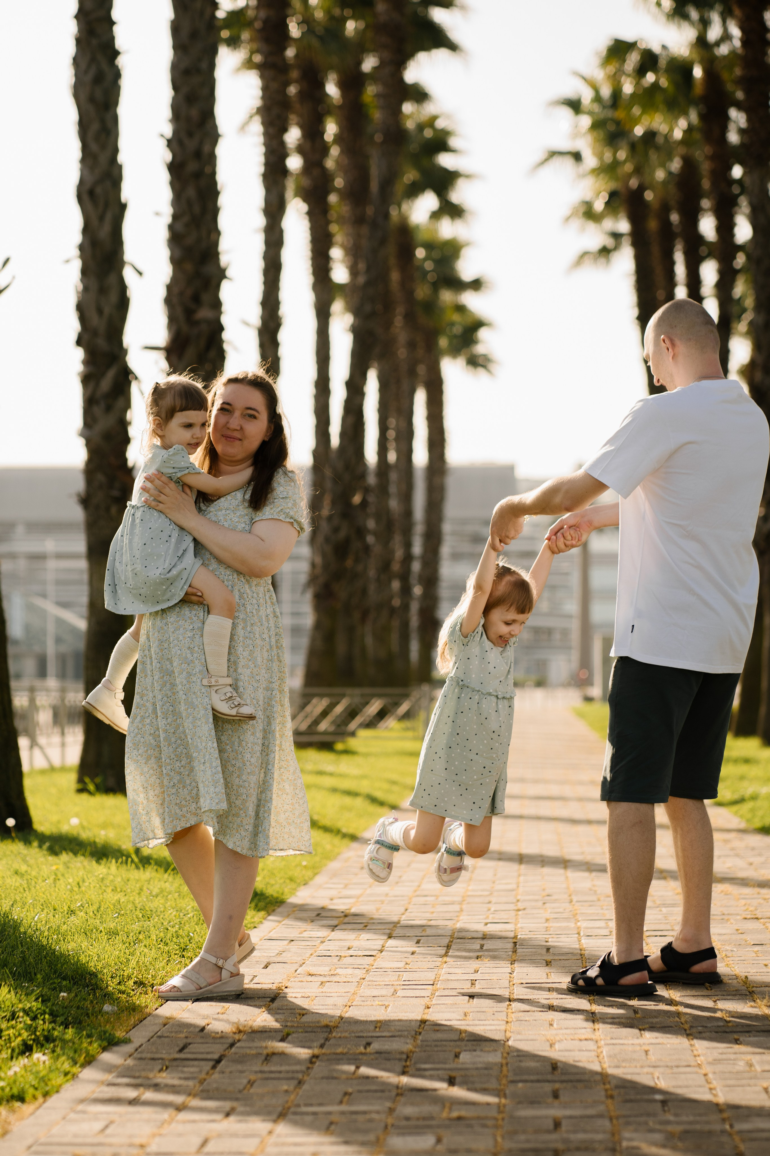 Семейная фотосессия на море. Фотограф в Сочи Тиунова Маргарита и Тиунов Евгений