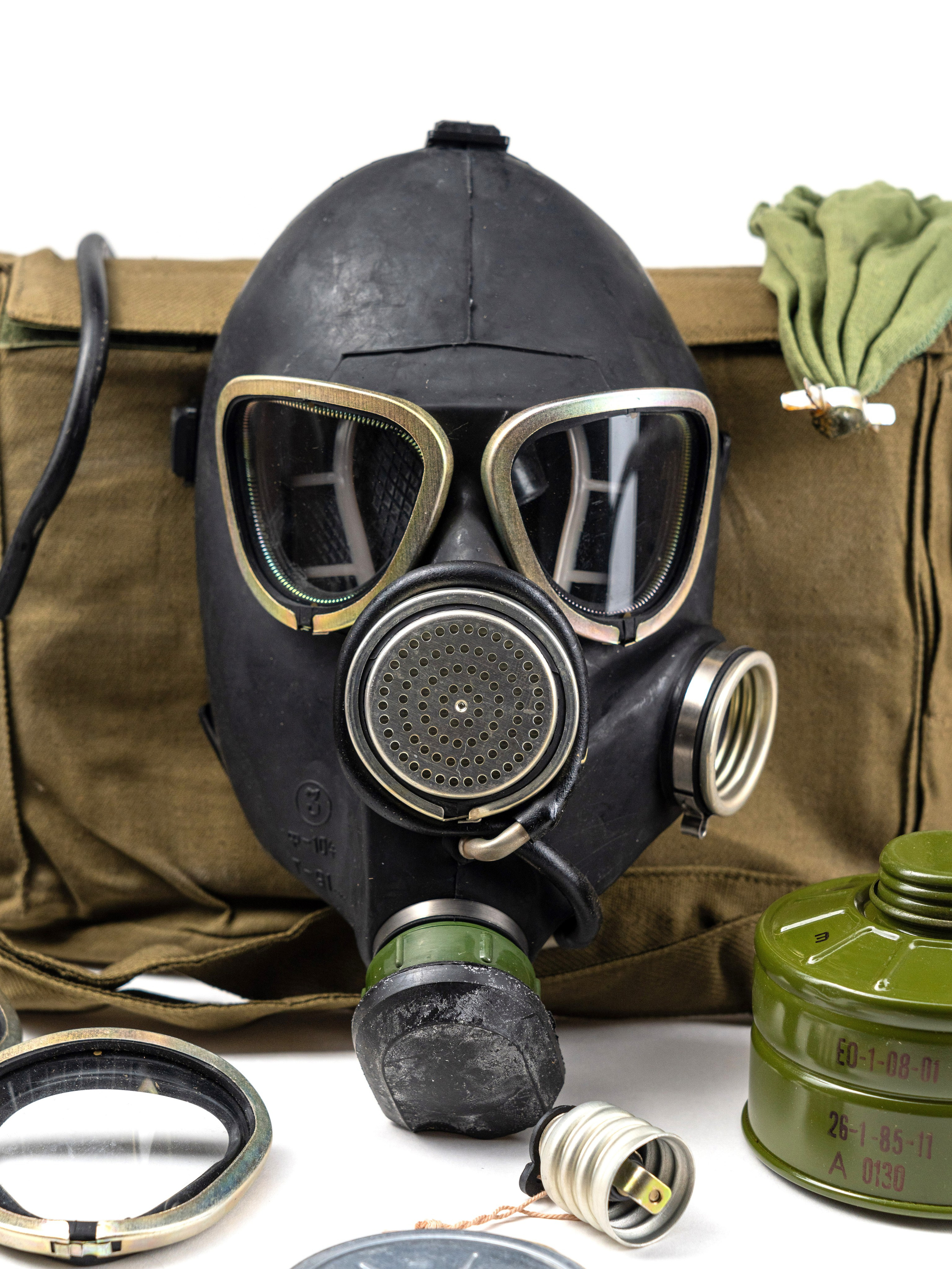 Предметная съемка противогаза. Олейник Денис — предметный фотограф, фотограф для маркетплейсов в Казани