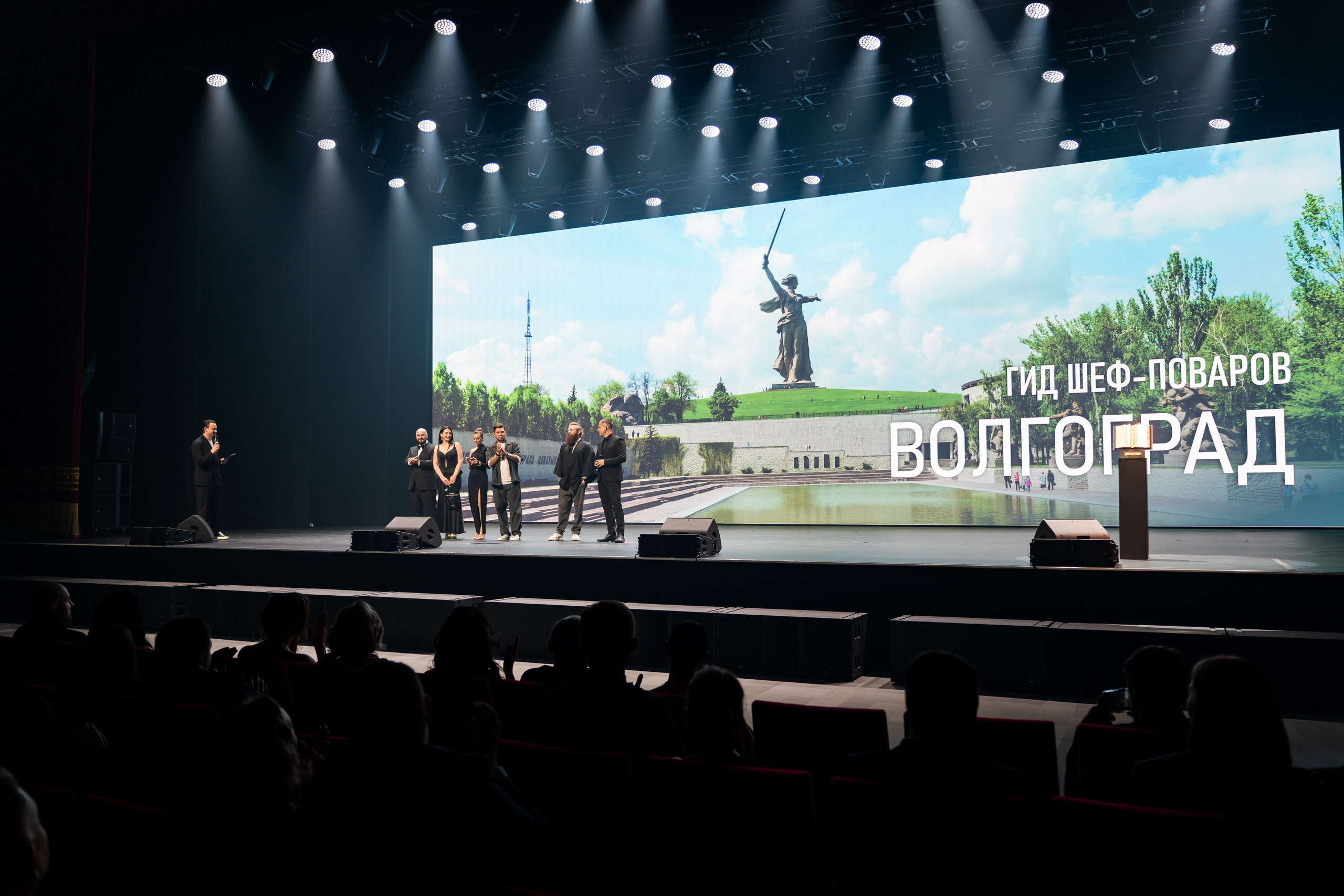 Гид шеф-поваров Юга России. Свадебный и репортажный, фуд фотограф в Новороссийске Евгений Александриди