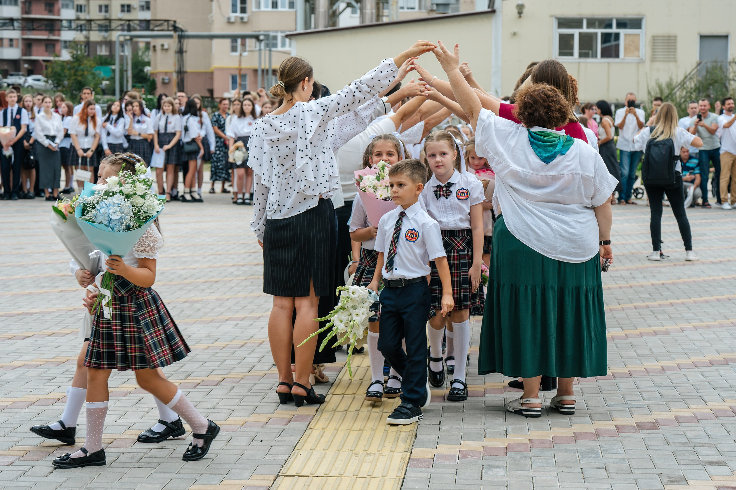 1 сентября. Выпускные альбомы, школьные фотосессии в городе Новороссийске