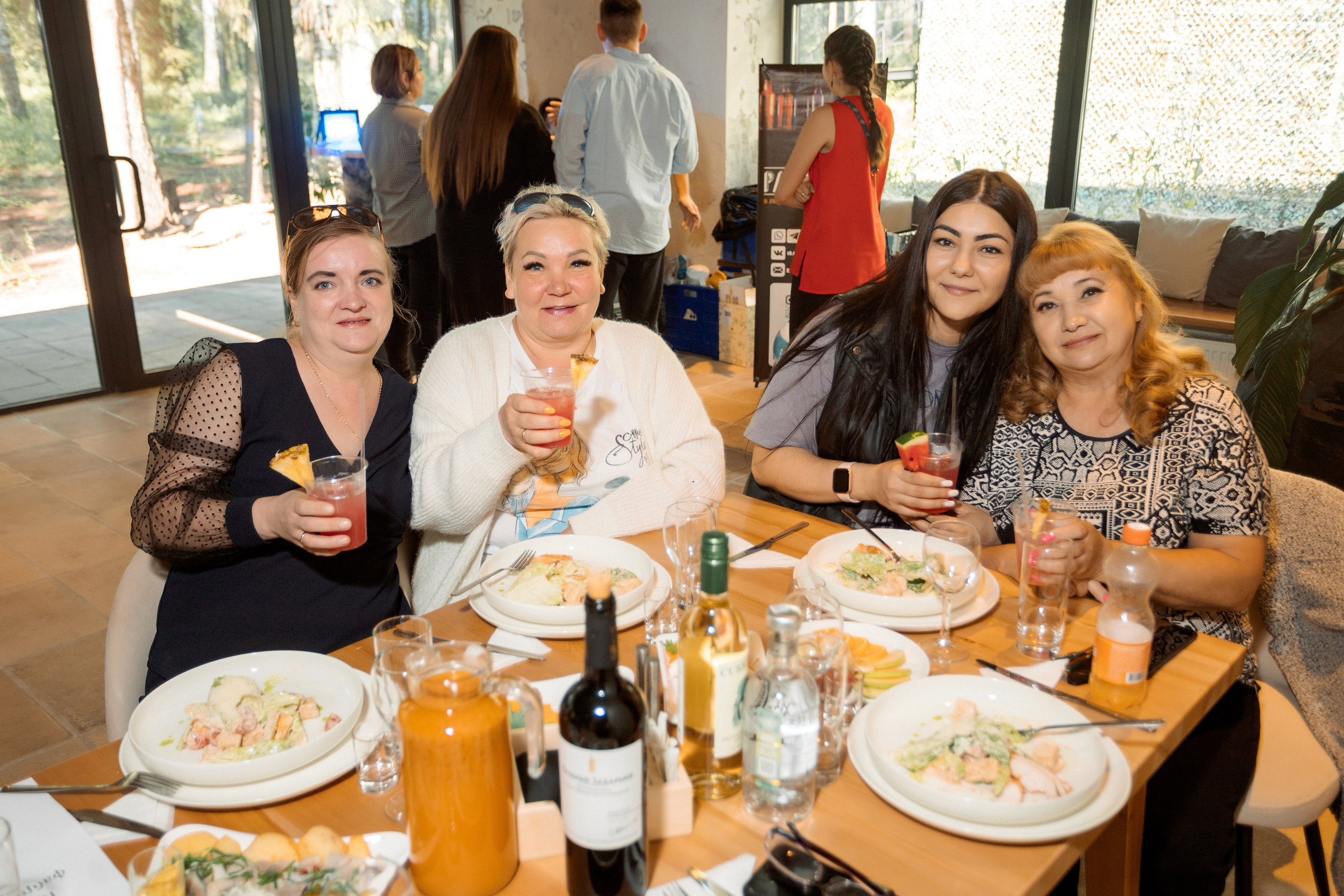 ПРИМЕР: Корпоратив Мамин Хлеб. Все фото. Профессиональный фотограф в Ижевске Леша Петров