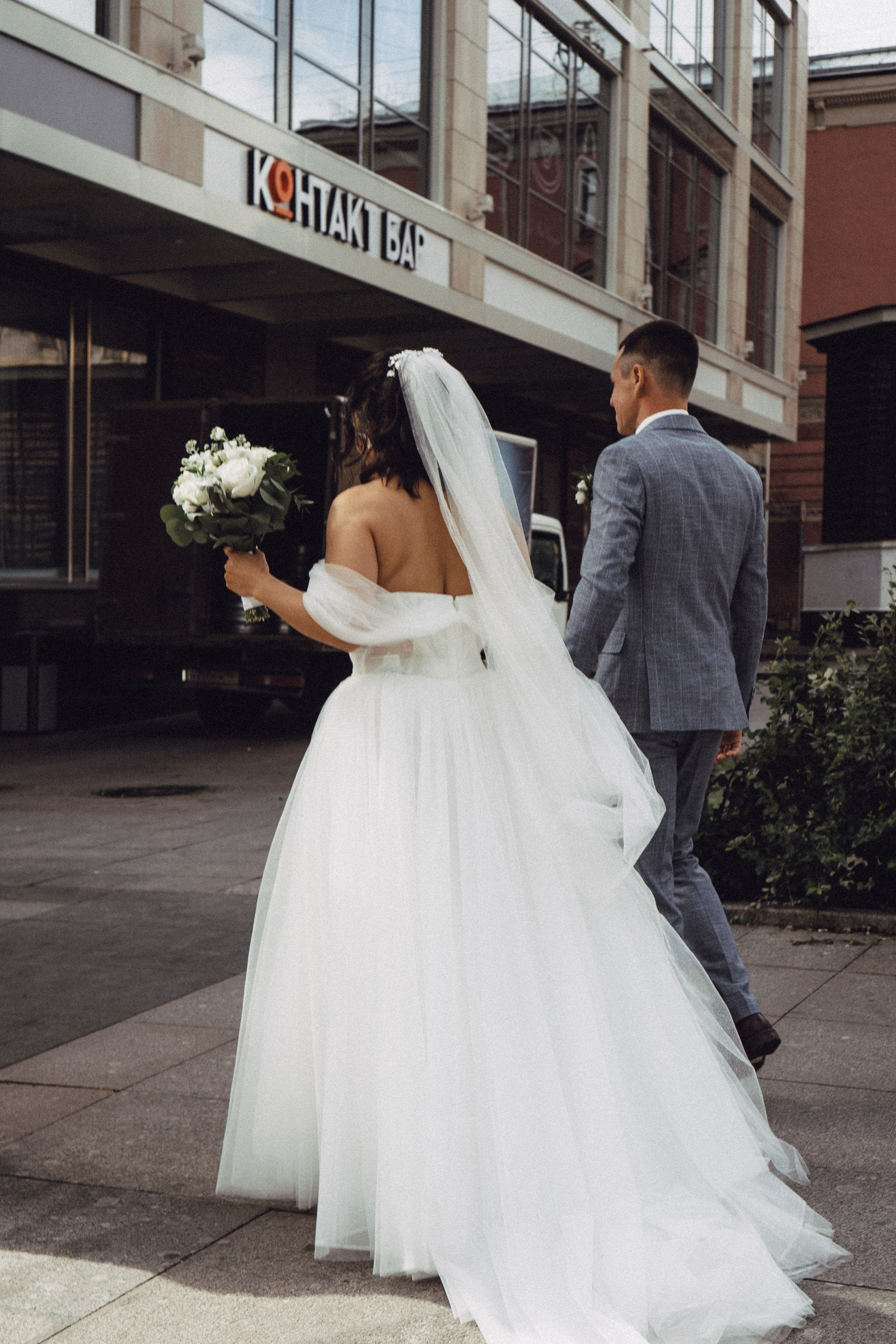 СВАДЕБНАЯ ПРОГУЛКА РЕСТОРАН МЫ ЖЕ НА ТЫ И ФОТОСЕССИИЯ С АВТОМОБИЛЕМ. Профессиональный фотограф, Санкт-Петербург — Виктория Богомолова