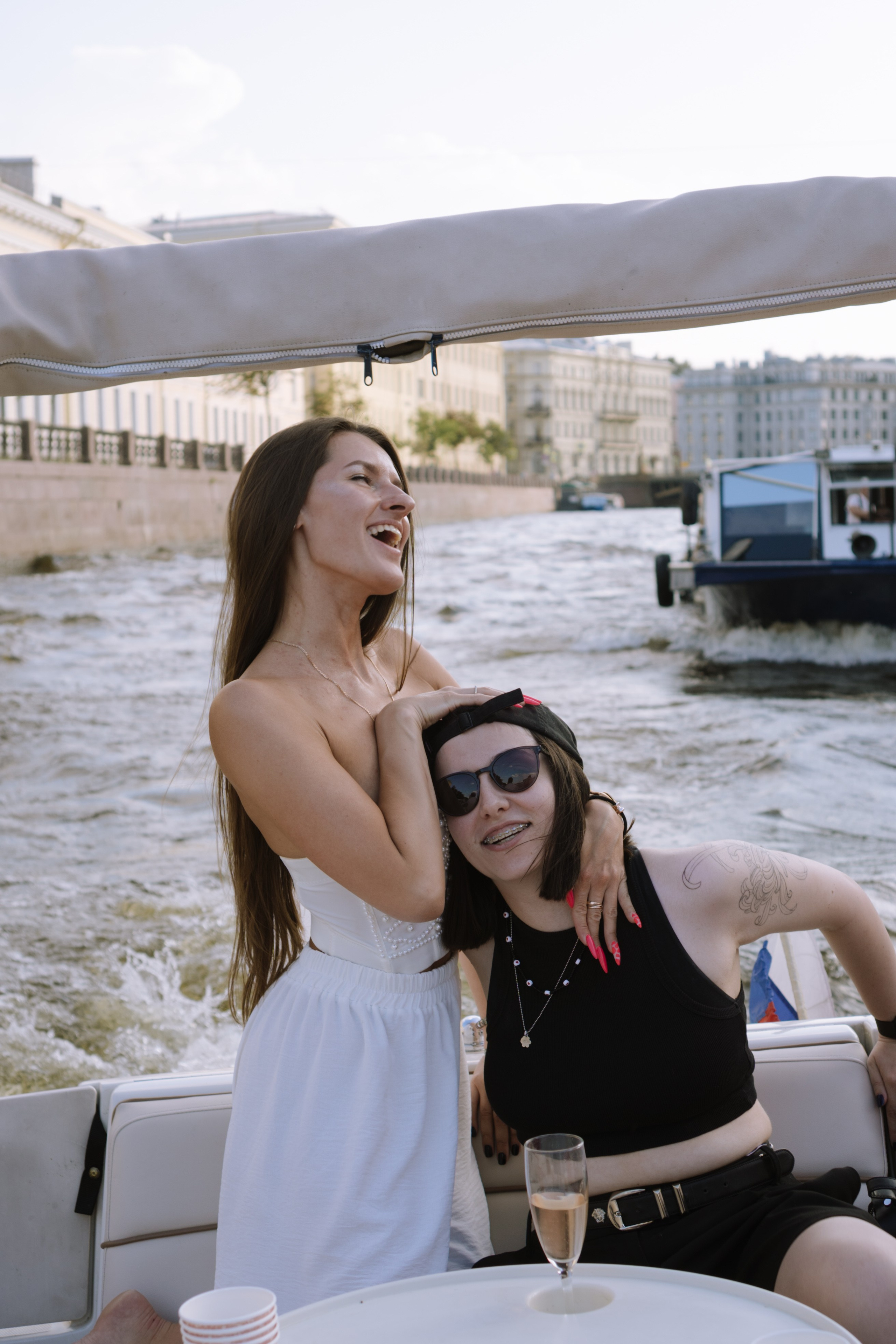 ДЕВИЧНИК НА КАТЕРЕ. Профессиональный фотограф, Санкт-Петербург — Виктория Богомолова