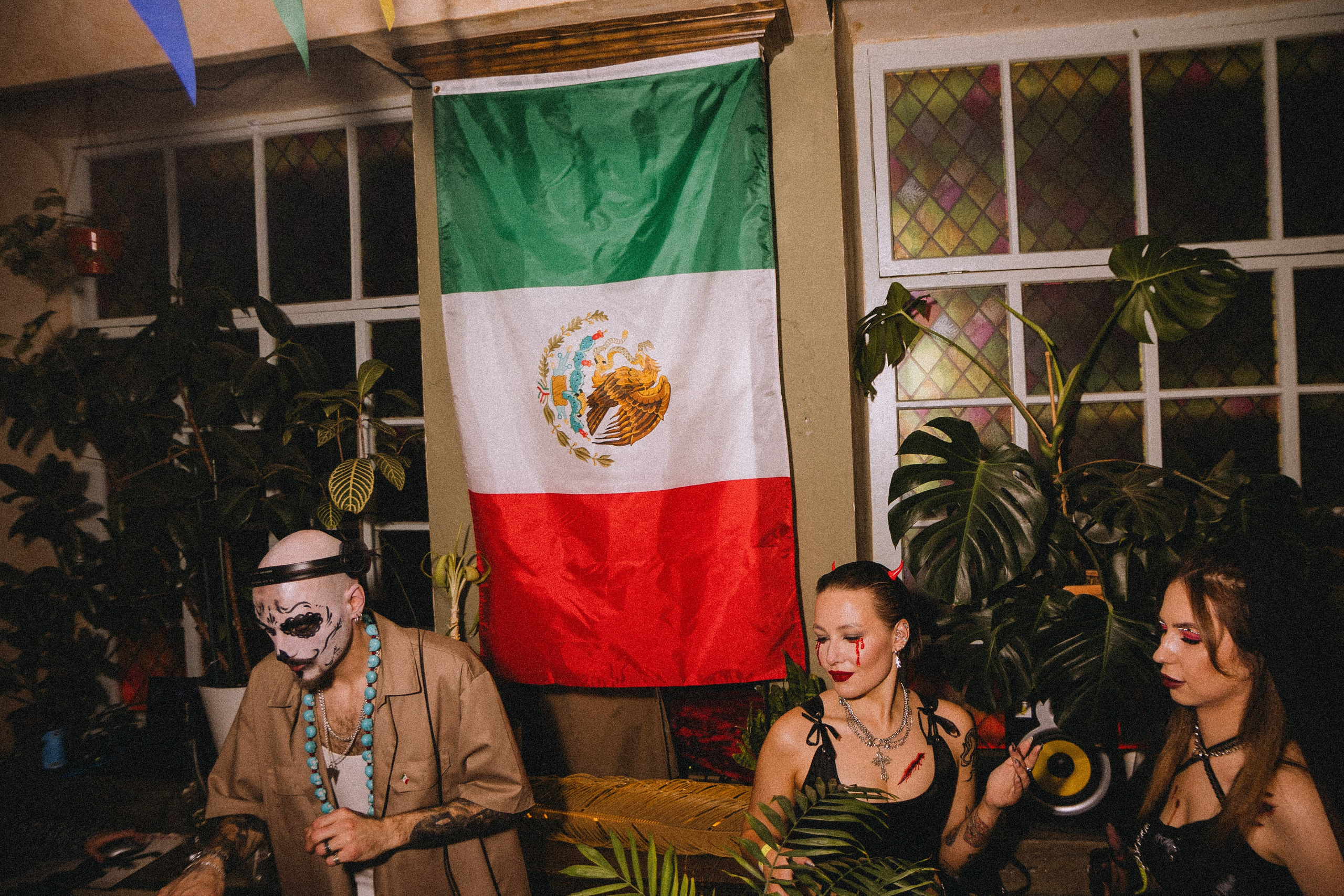 Тусовки. Фотограф Егор Огородов