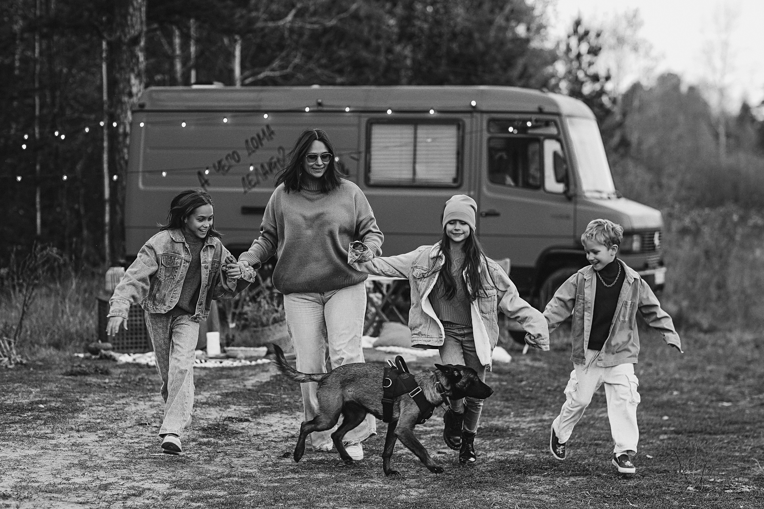 Бус/кемпер. Семейный фотограф Тюмень, фотограф на роды Салмина Мария