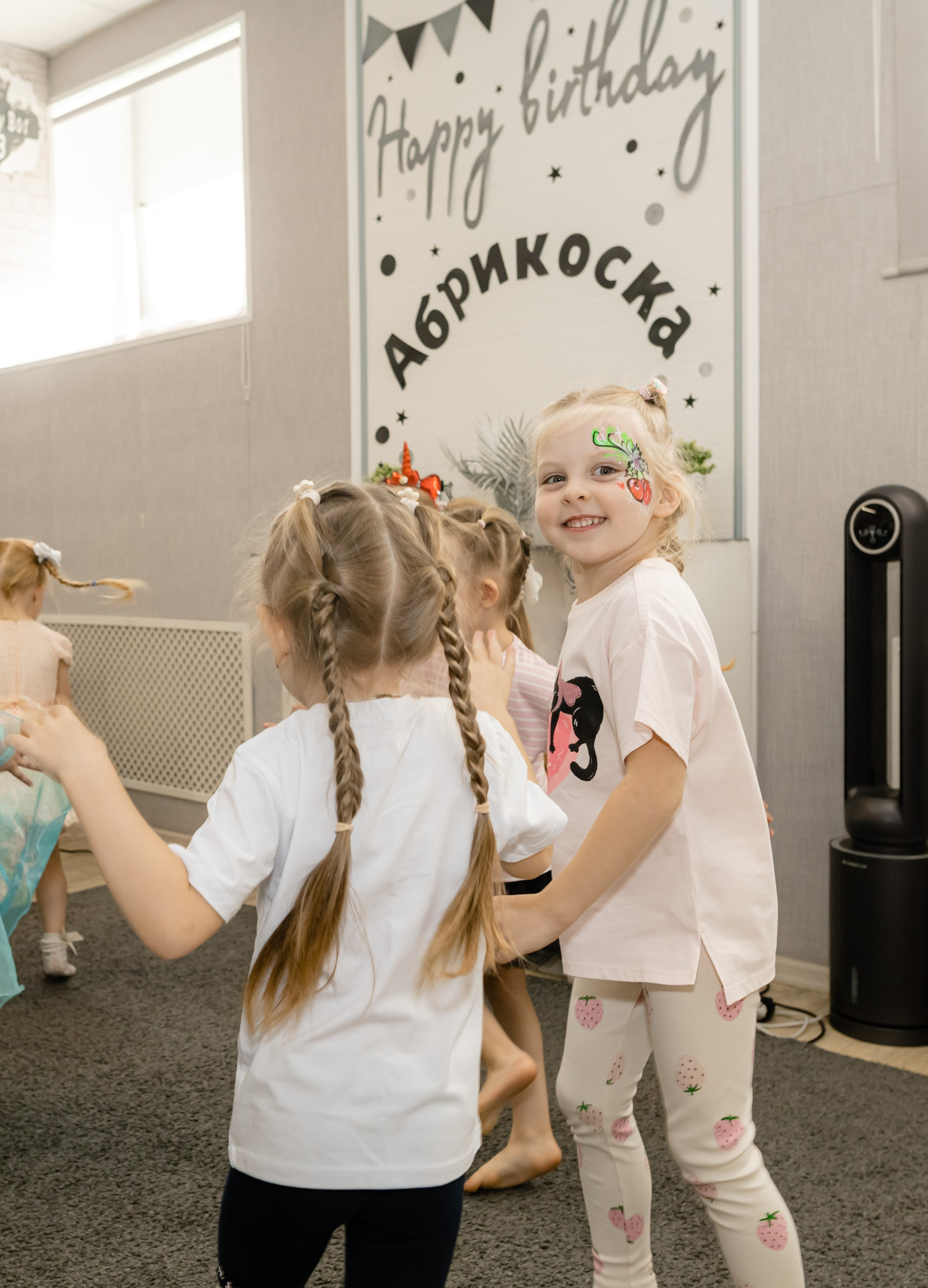 В детских лофтах. ФОТОГРАФ НОВОСИБИРСК — АЛЁНА ЖИГАЛЕЕВА