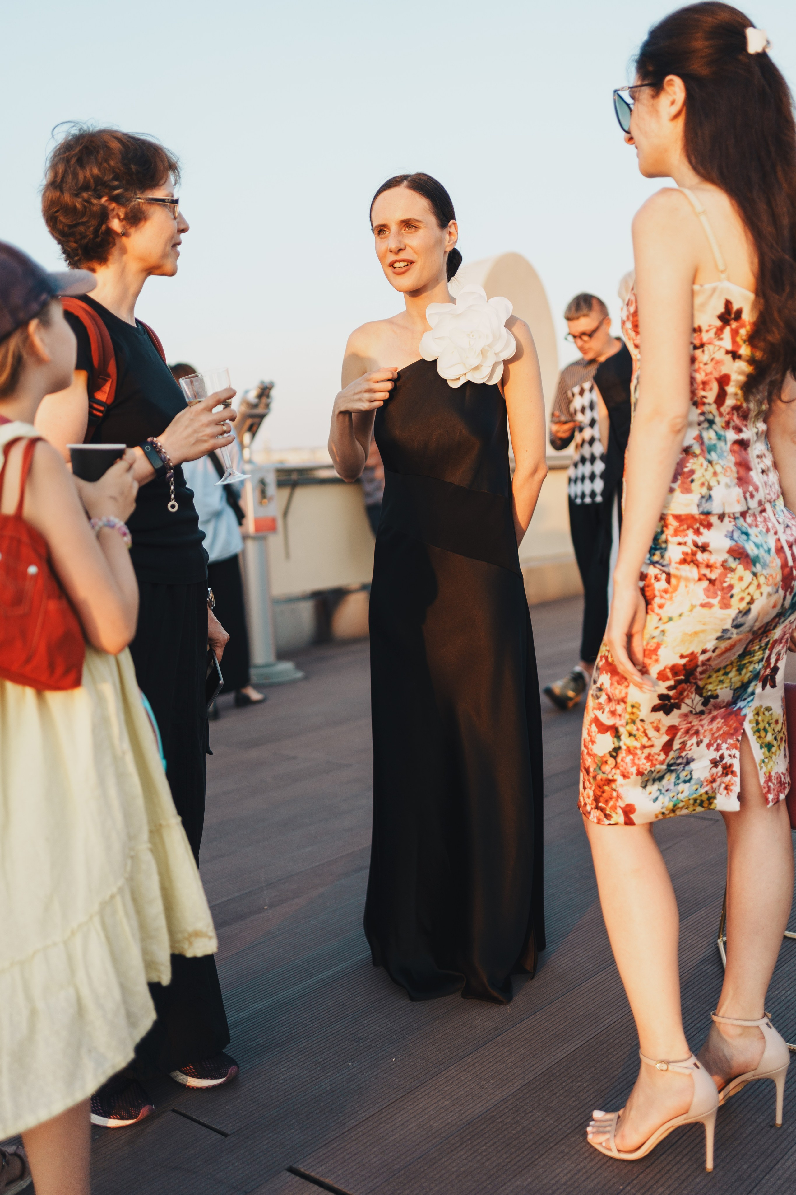 Выставка на крыше Парка Горького. Семейный и детский фотограф и видеограф в Москве, Серпухове и Тарусе Валерия Сорокина