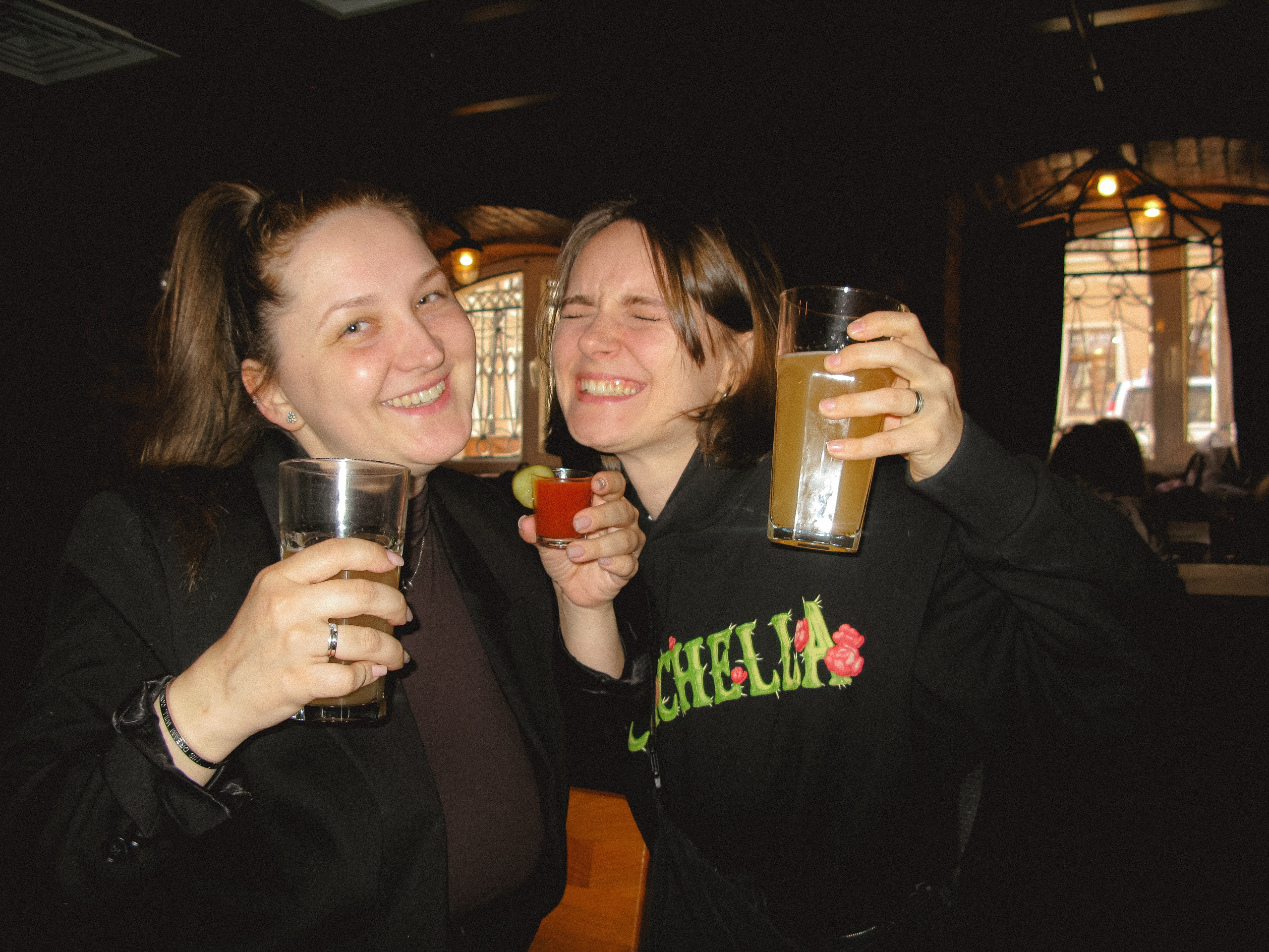 Mar. Фотограф Миланазавр