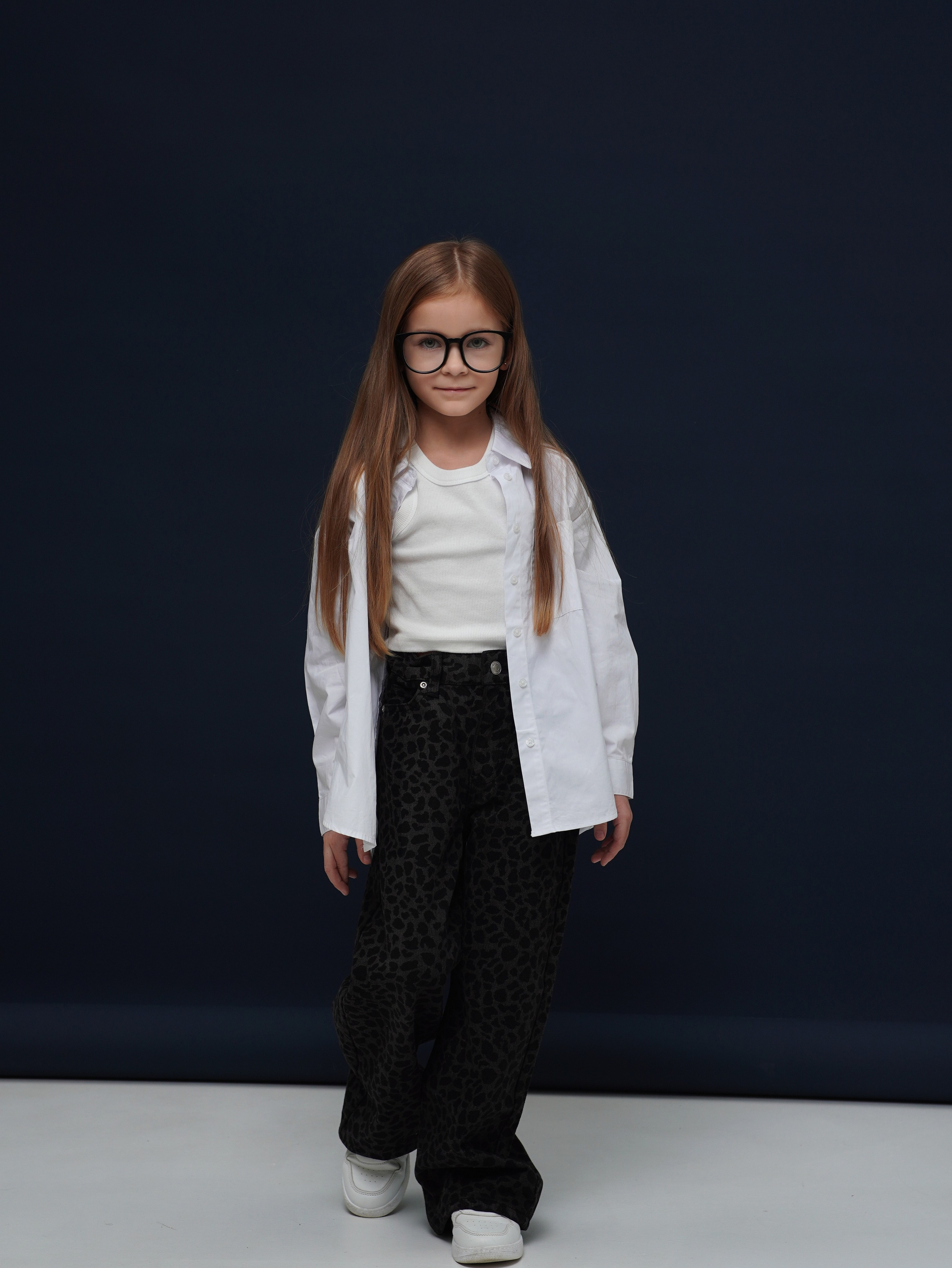 Алиса Полина П. LUNAPRO Дом стильных, сборных и индивидуальных съемок для брендов