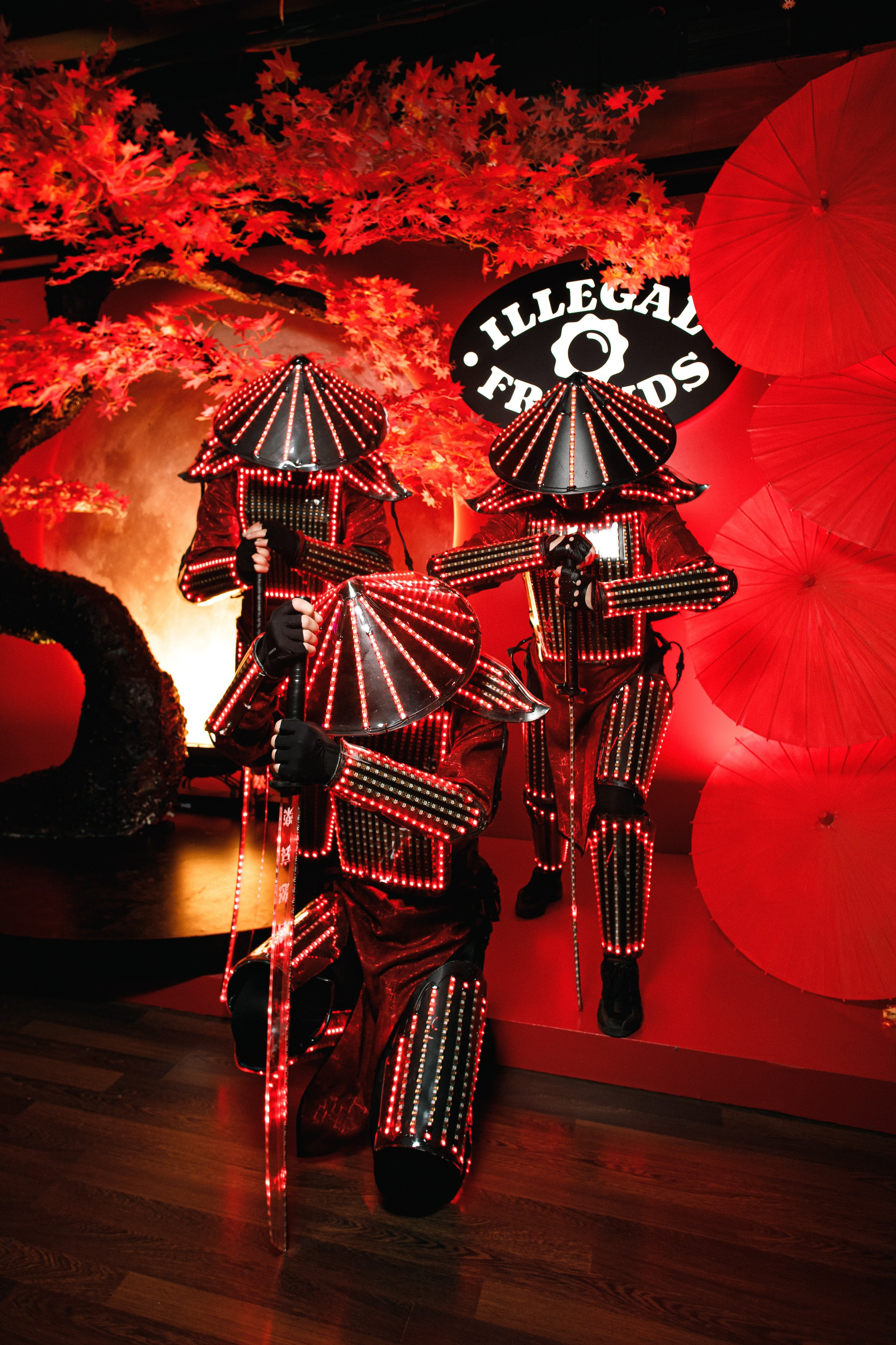 ILLEGAL FRIENDS | ASIA. СВОИ. ФОТООТЧЕТЫ-СОБЫТИЯ-МЕСТА