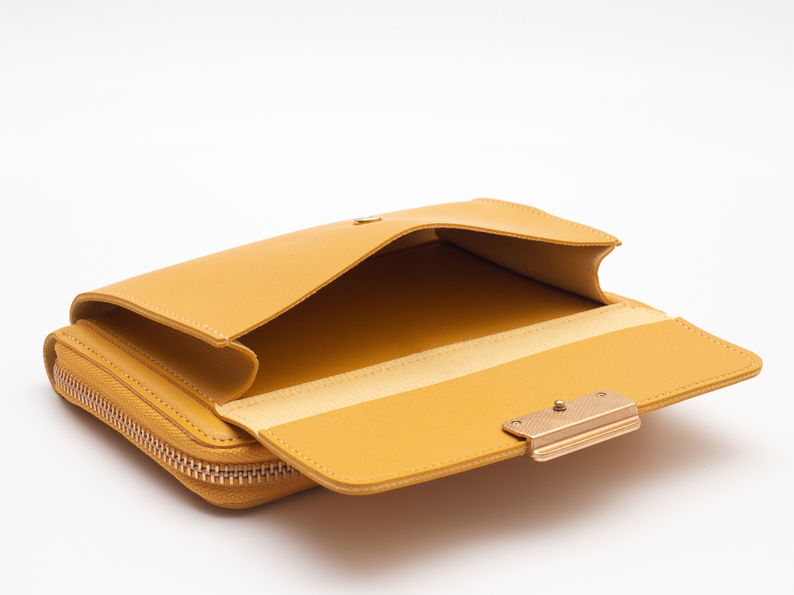 Сумки женские. Фотограф для различных событий, проектов, маркетплейсов, сайтов и мероприятий в Екатеринбурге