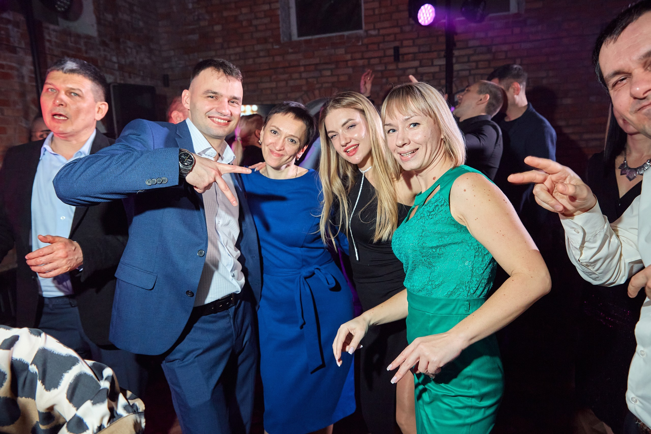 Компания Clarity / Пространство HIDE. Антон Артюшин, портретный фотограф. Москва