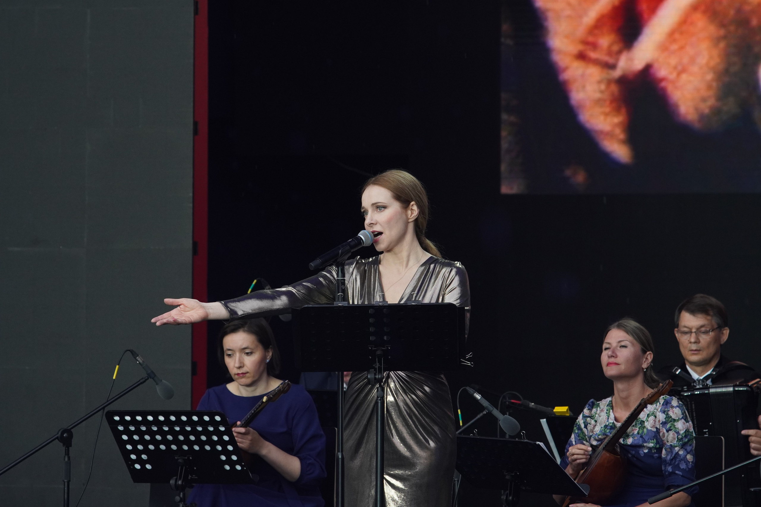 Книжный фестиваль на Красной Площади. Фотограф в Москве — Георгий Чернышов