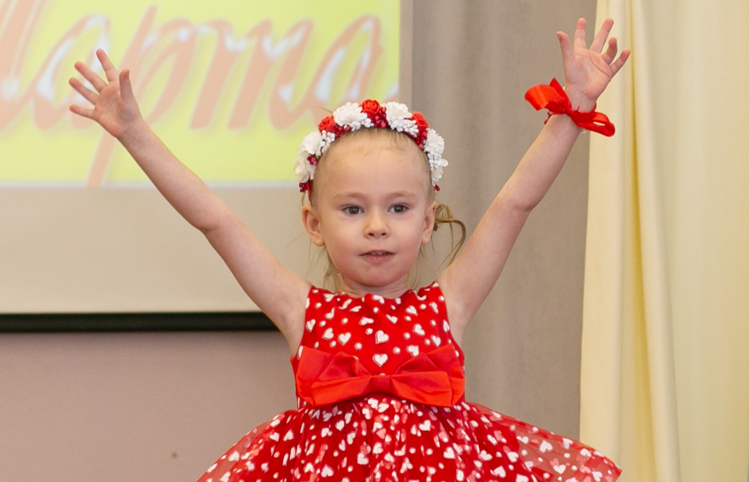 Выпускные и Утренники. Фотограф новорожденных и семейный фотограф НСО г. Бердск Марина Львова