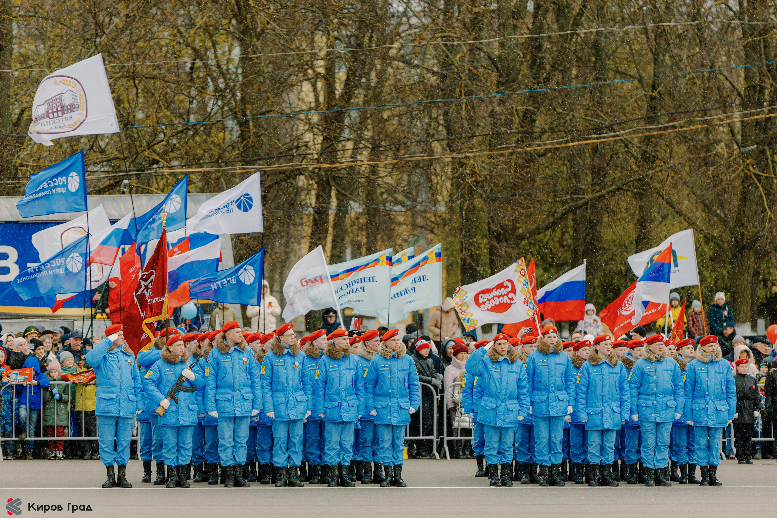 Парад победы 9 мая. Свадебный и репортажный фотограф Киров | Вадим Карпук