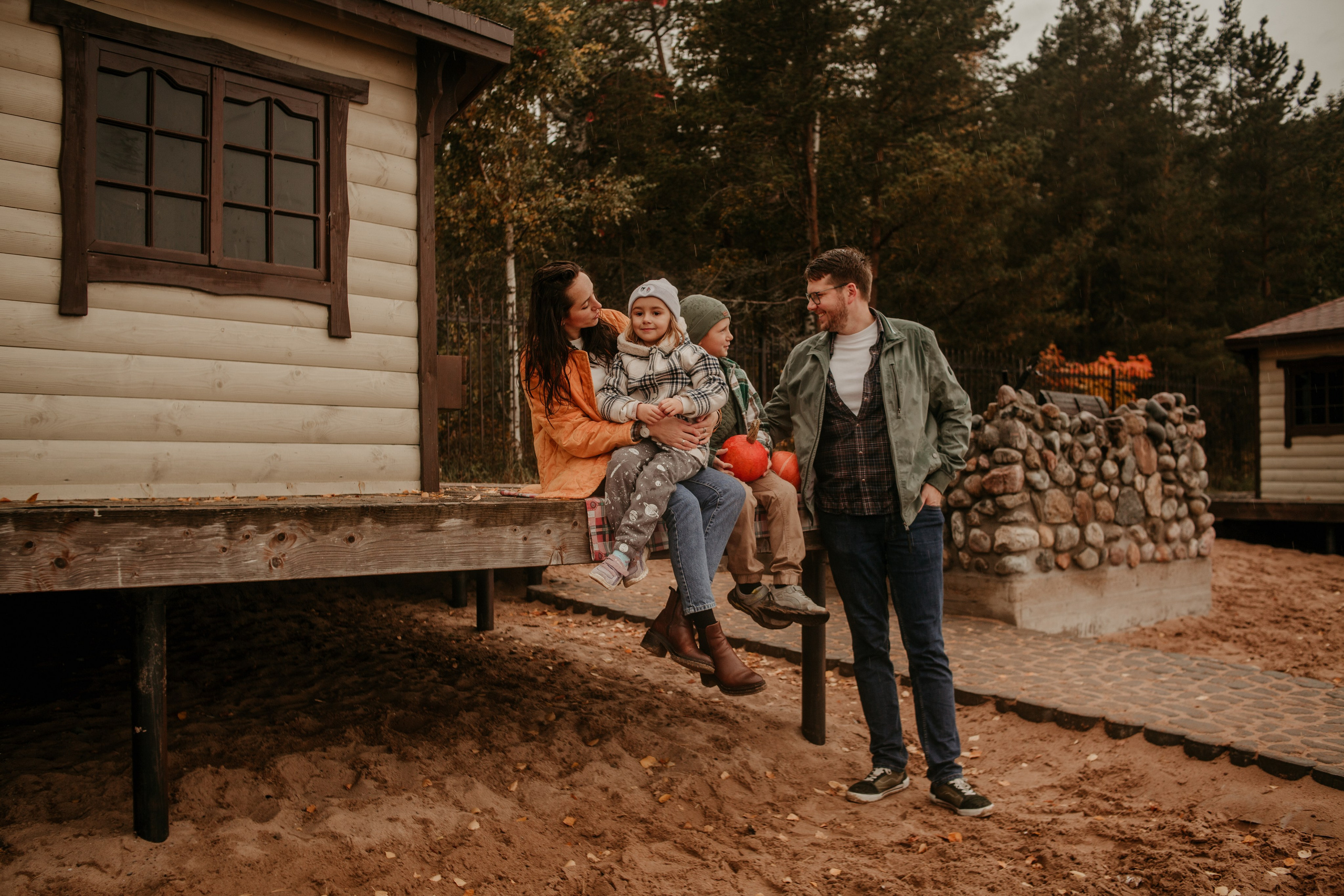 Семейное утро на Ладоге — Фотосессия на природе. Семейный фотограф во Всеволожске и Санкт-Петербурге Юлия Капустина