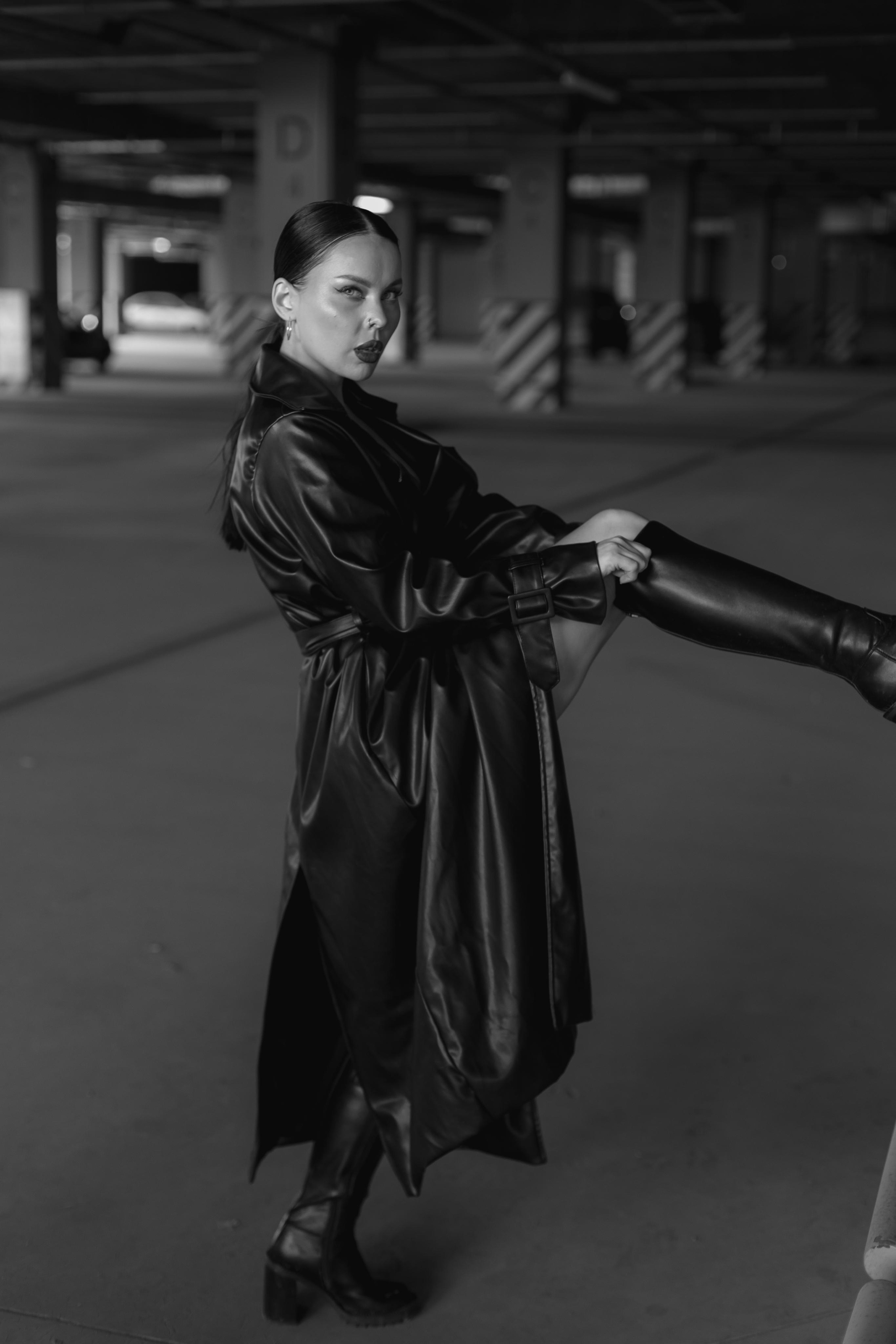 Съемка на парковке. СВАДЕБНЫЙ ФОТОГРАФ ЧЕЛЯБИНСК