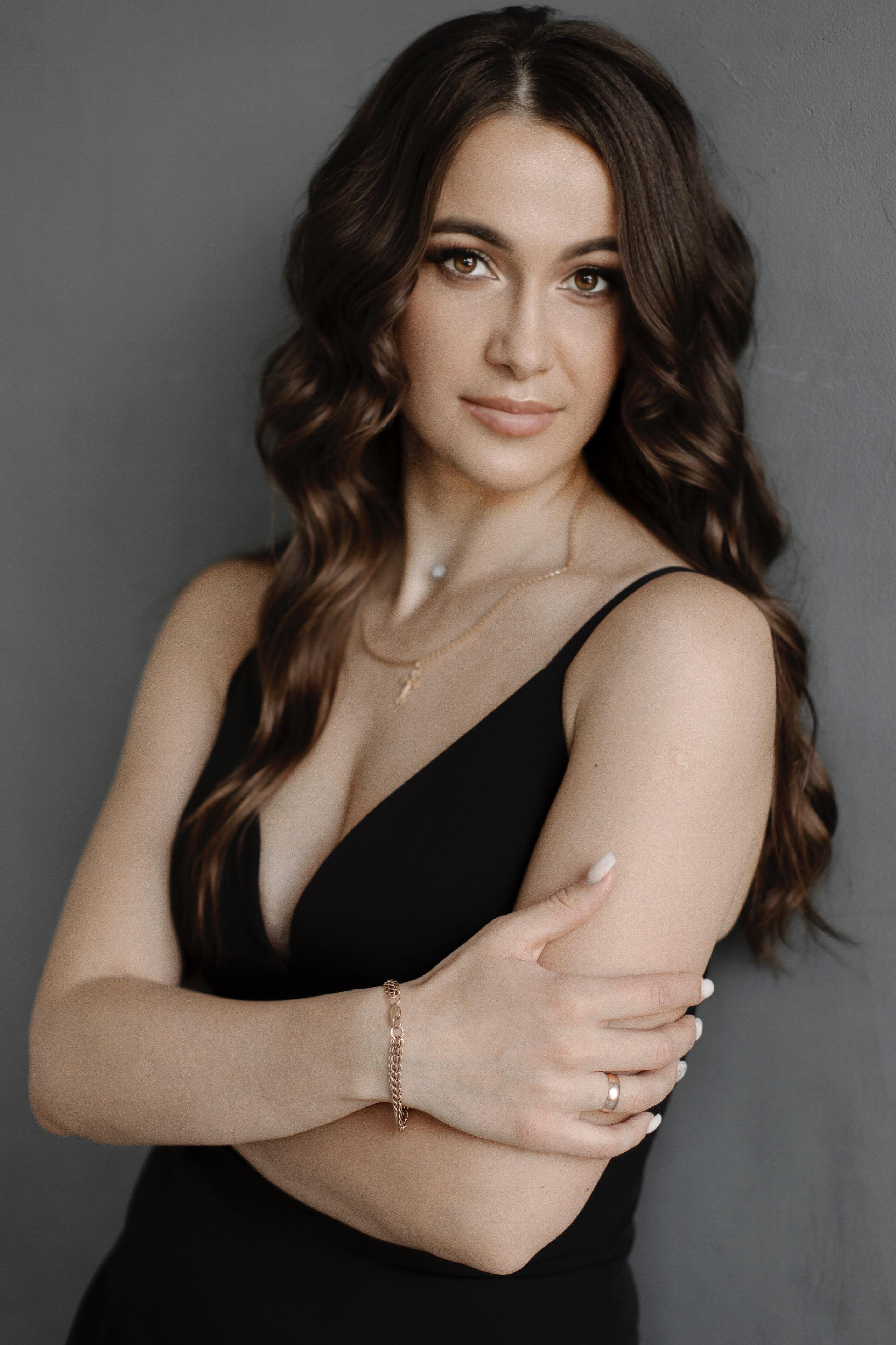 Семейная фотосессия в студии. СВАДЕБНЫЙ ФОТОГРАФ ЧЕЛЯБИНСК