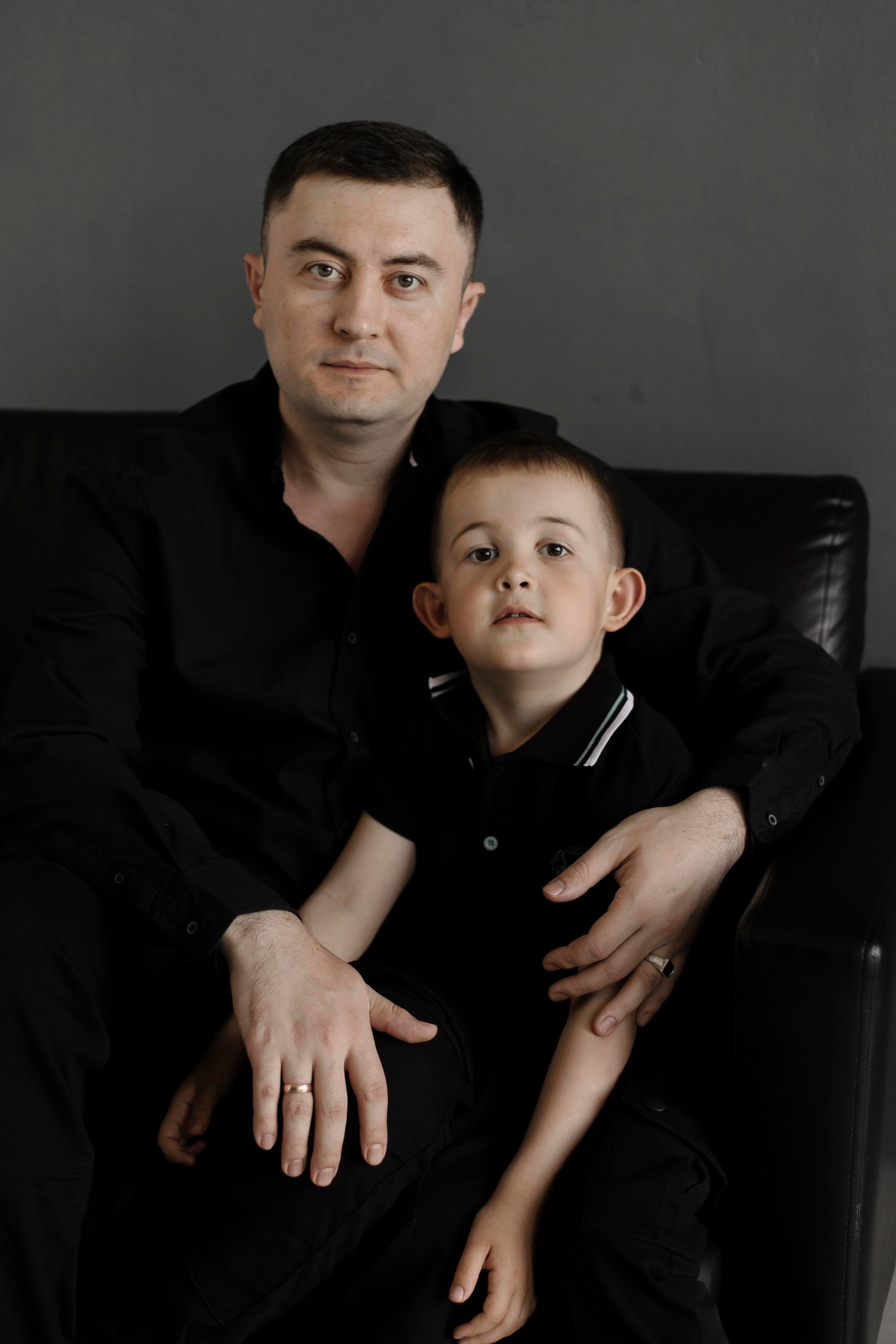 Семейная фотосессия в студии. СВАДЕБНЫЙ ФОТОГРАФ ЧЕЛЯБИНСК