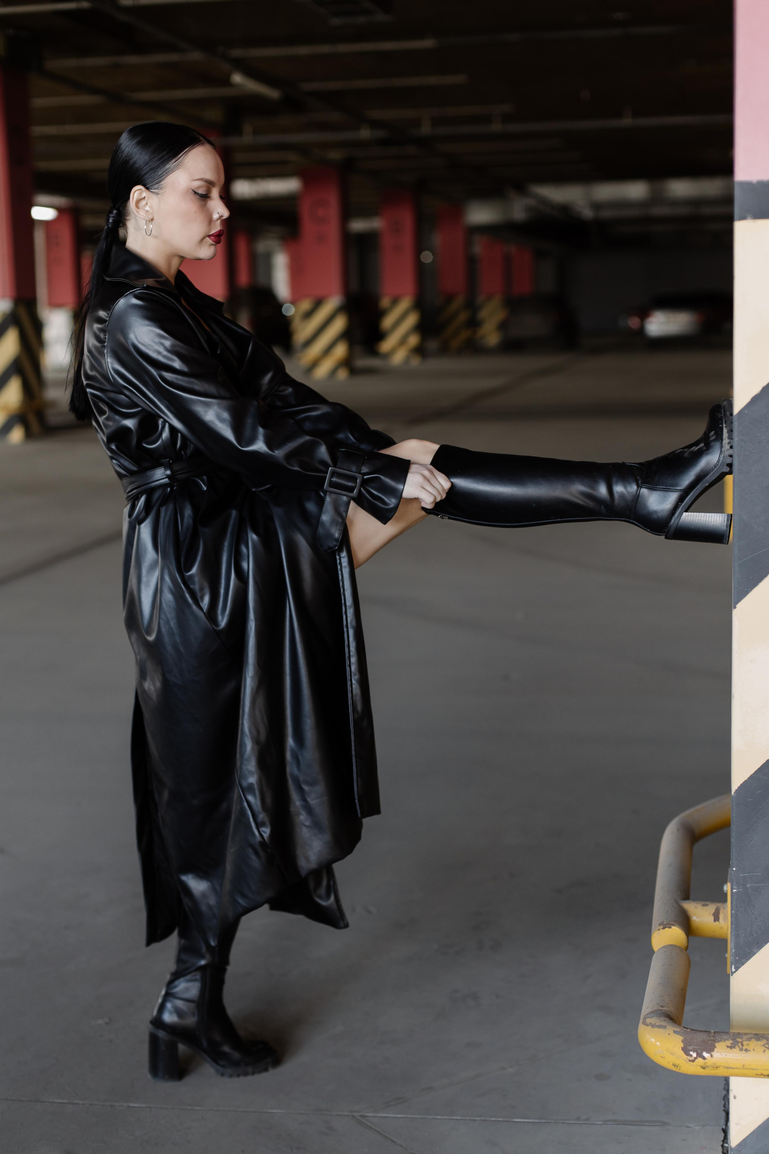 Съемка на парковке. СВАДЕБНЫЙ ФОТОГРАФ ЧЕЛЯБИНСК