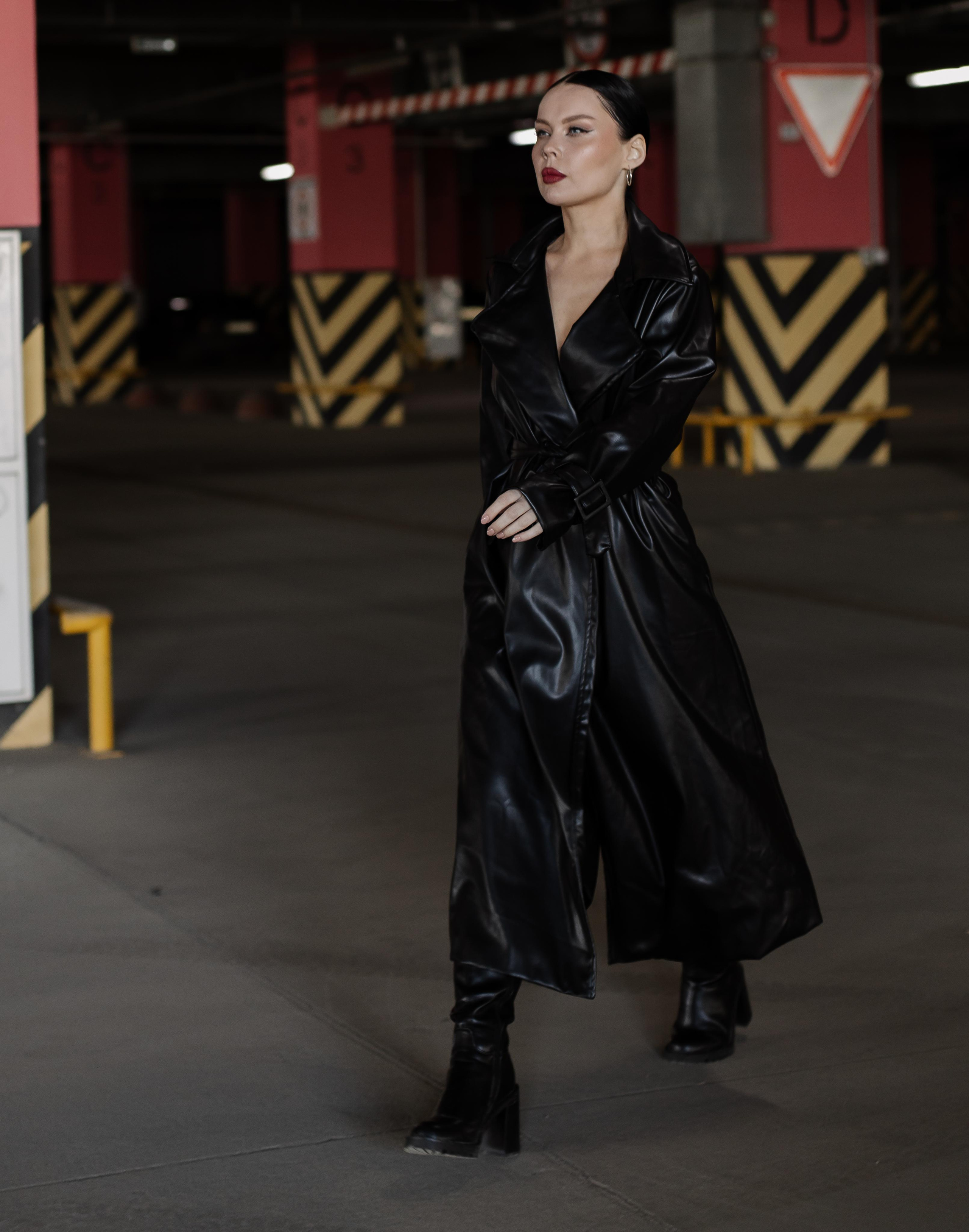 Съемка на парковке. СВАДЕБНЫЙ ФОТОГРАФ ЧЕЛЯБИНСК