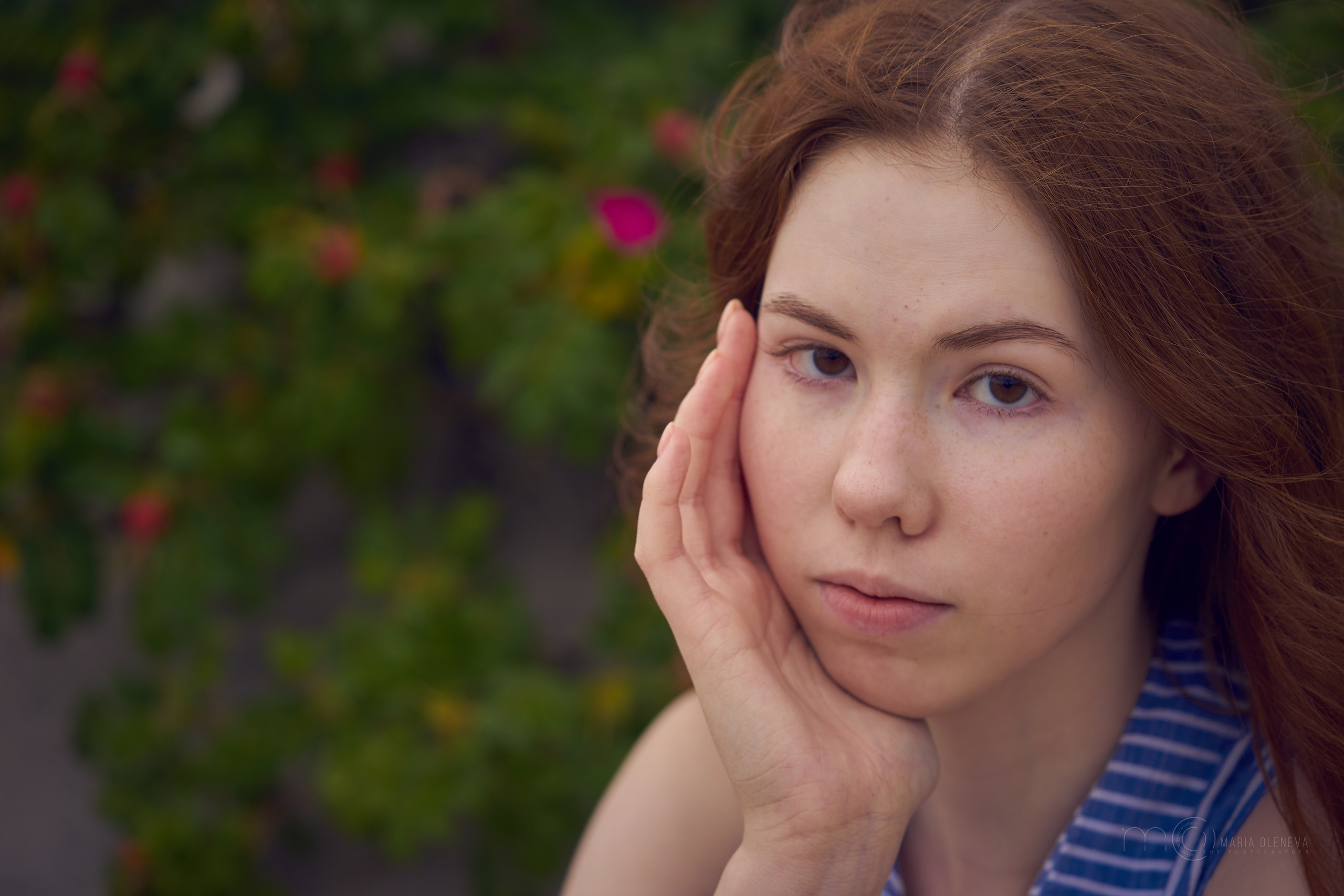 Полина и море. Фотограф Мария Оленева
