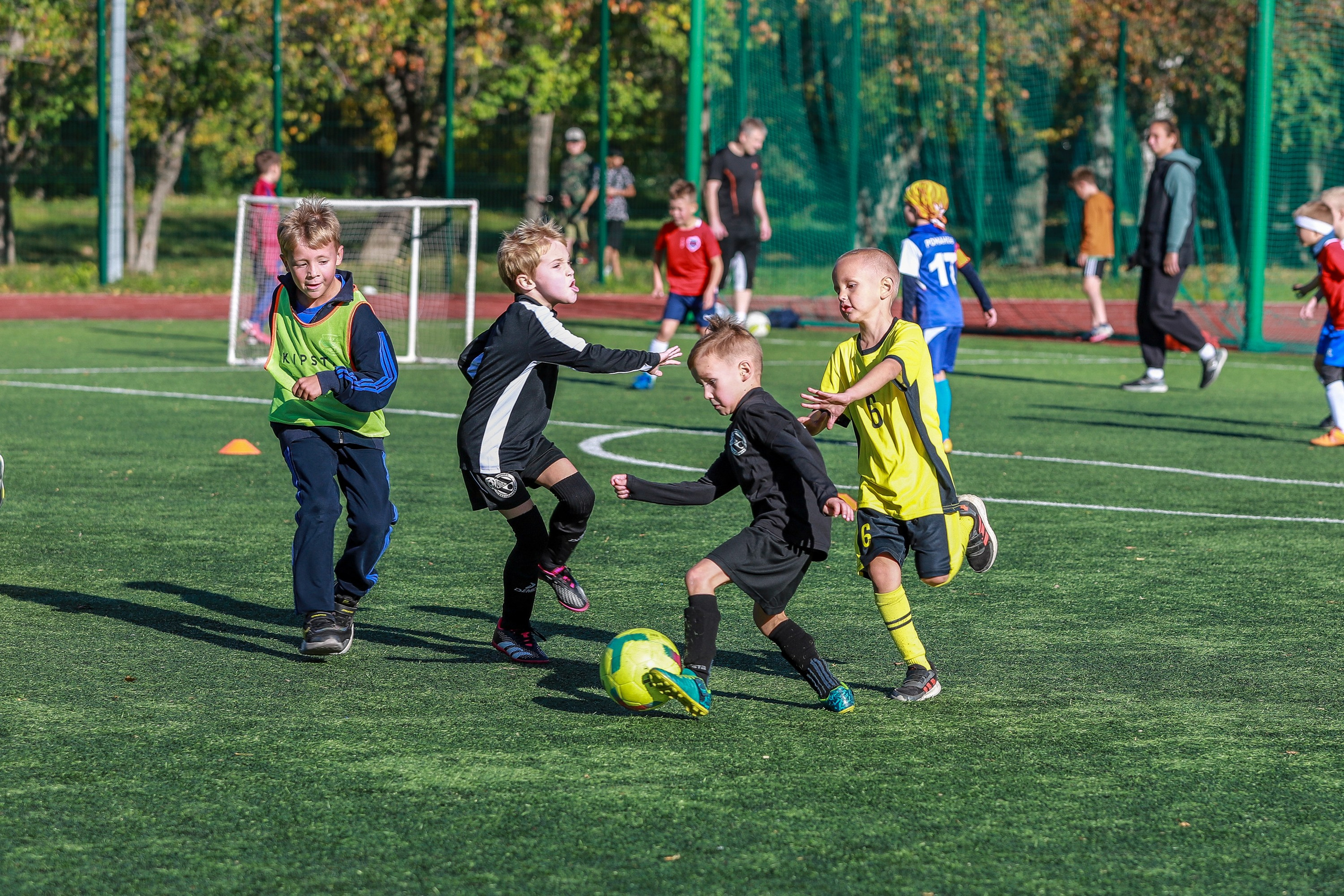 Детский футбол. Спортивный и репортажный фотограф в Екатеринбурге Пустовая Аделя