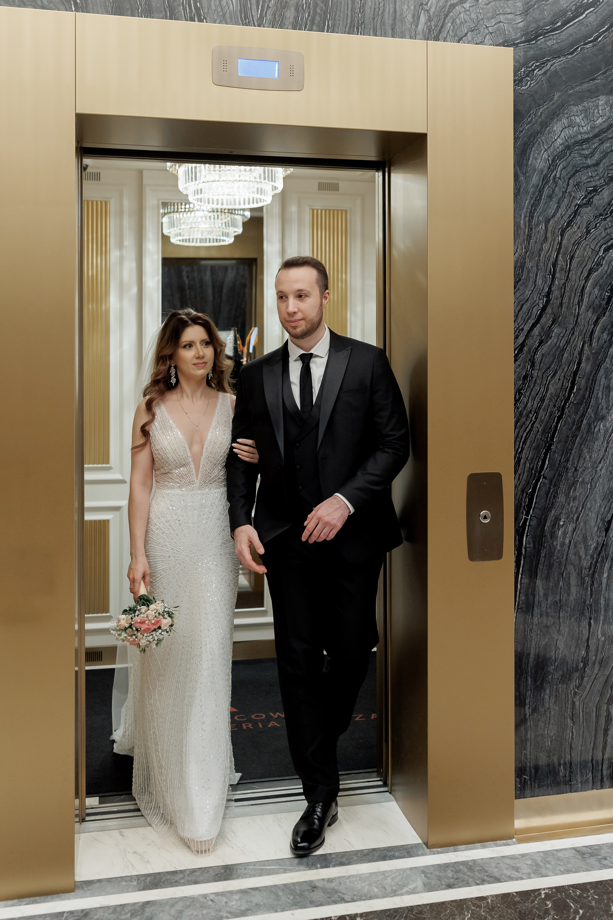 Свадебная фотосессия в отеле Marriott Imperial Plaza