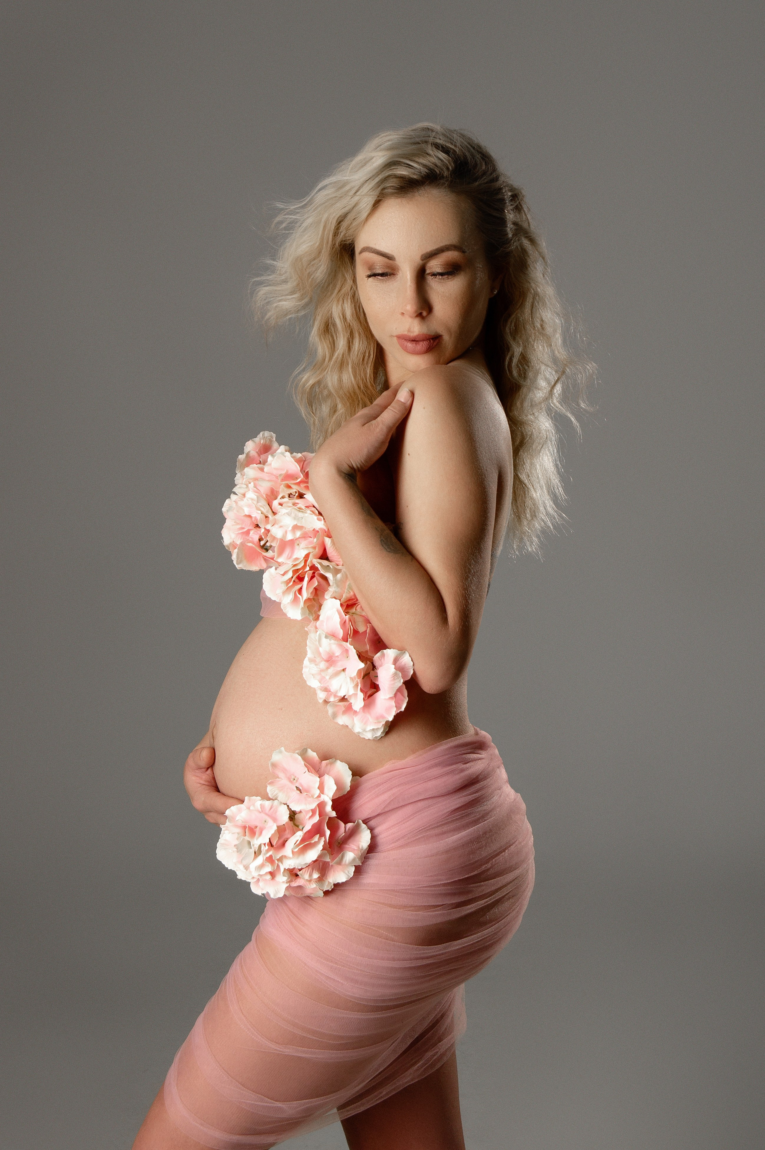 Гортензии. Фотограф беременности в Екатеринбурге Илона Филатьева