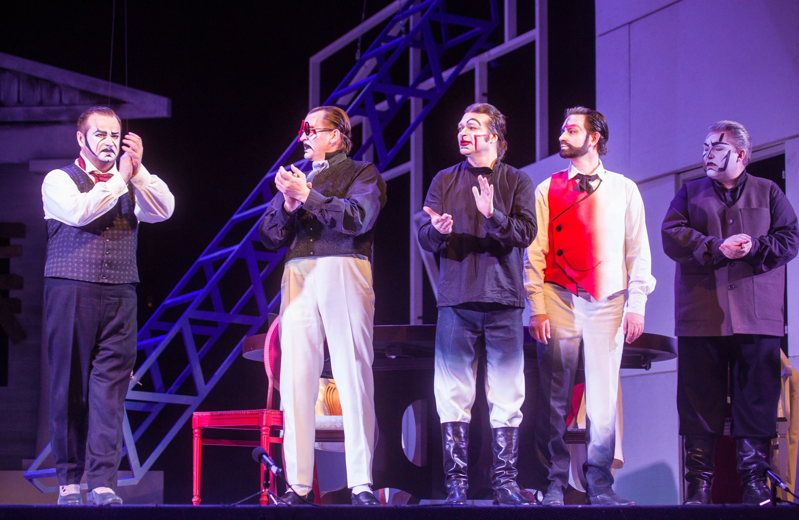 Премьера «Игроков» Шостаковича в Новой опере. Дарья Письменюк / Darya Leitstern — фотограф, музыкант, журналист, путешественник